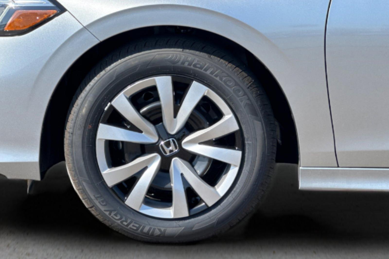 New 2026 Solar Silver Metallic Honda LX image 31