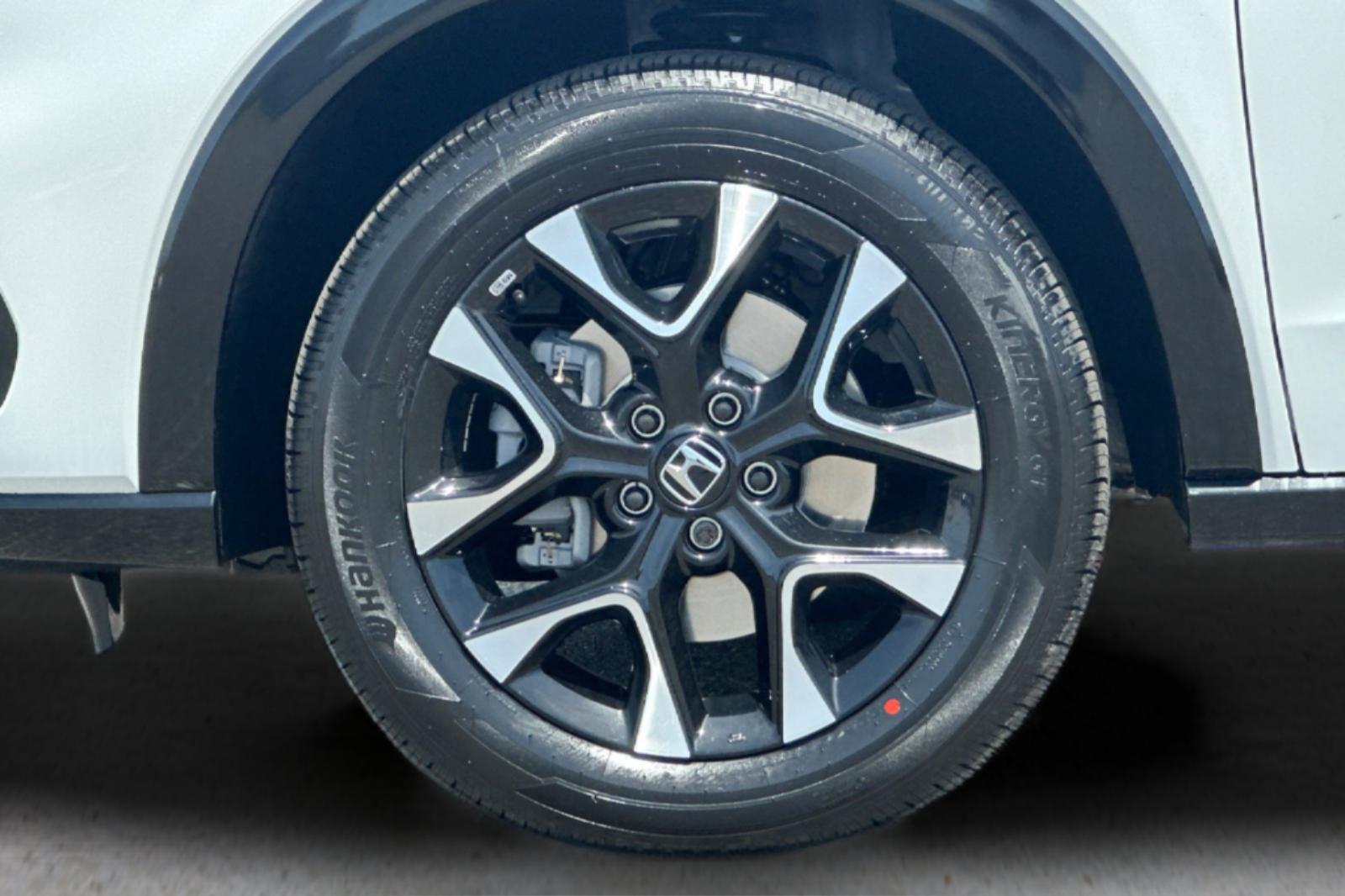 New 2027 Platinum White Pearl Honda EX-L image 31