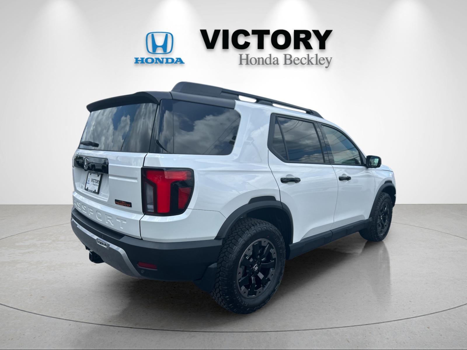 New 2026 Platinum White Pearl Honda TrailSport Elite image 5