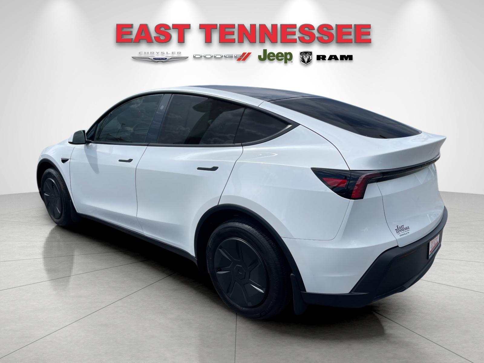 Used 2026 White Tesla Standard Range image 5