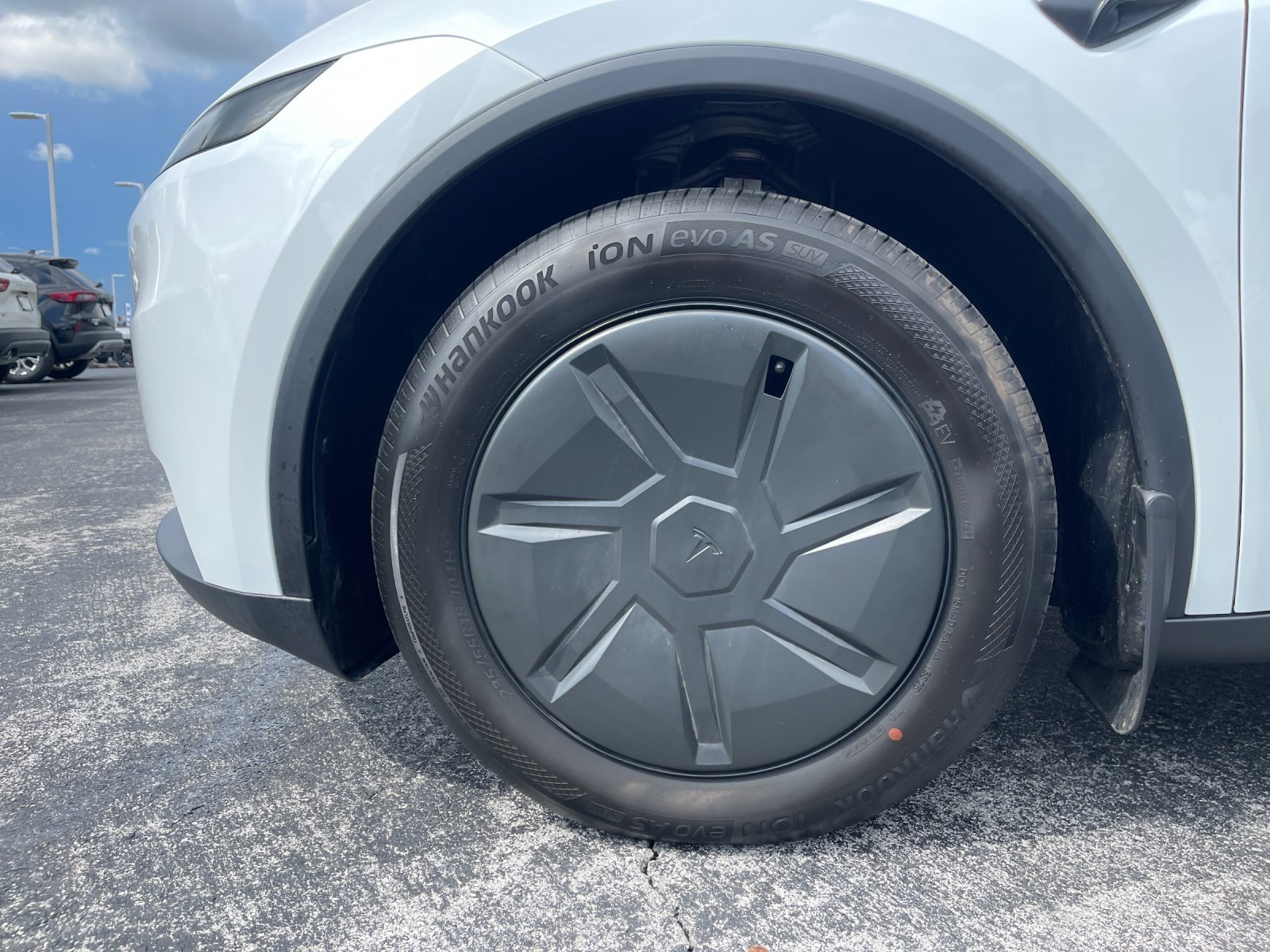 Used 2026 White Tesla Standard Range image 29