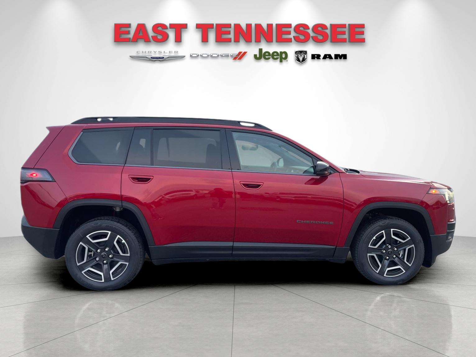 New 2026 Red Hot Pearlcoat Jeep Limited image 2