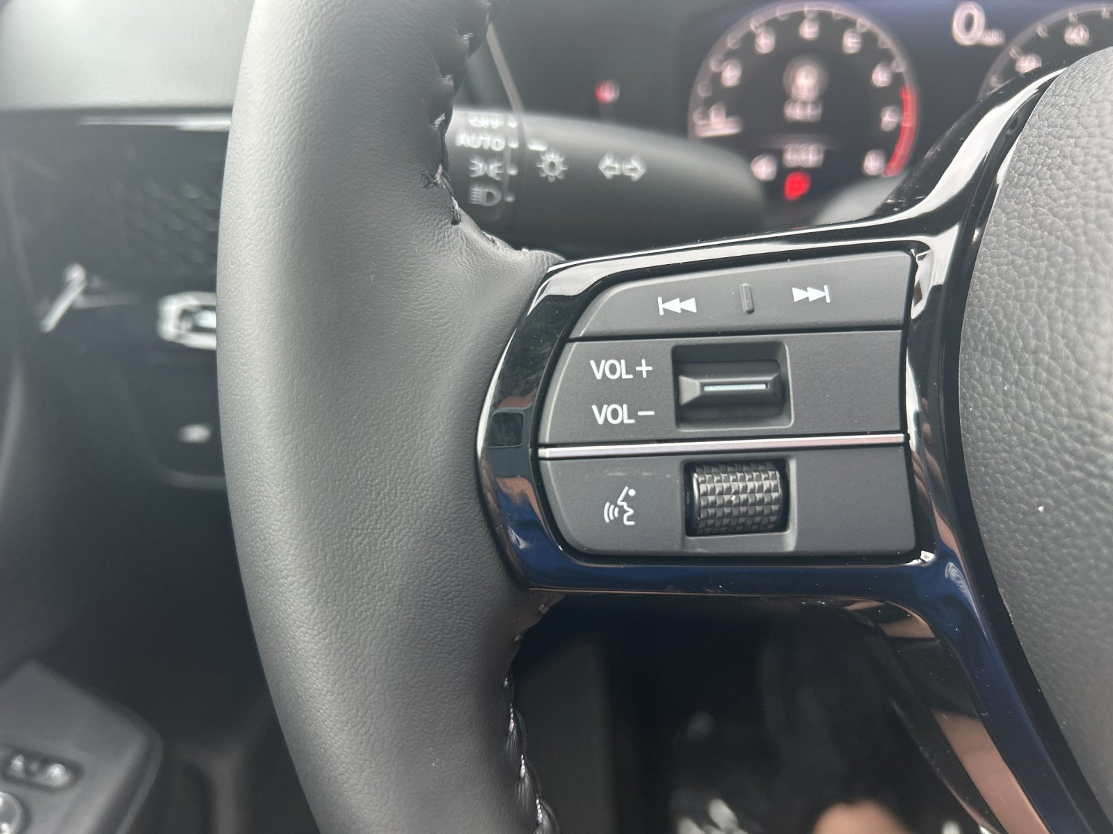 New 2026 Canyon River Blue Metallic Honda AWD EX-L image 29