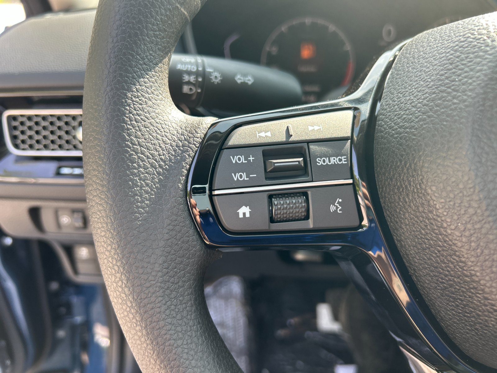 New 2026 Blue Lagoon Pearl Honda 2WD LX image 28