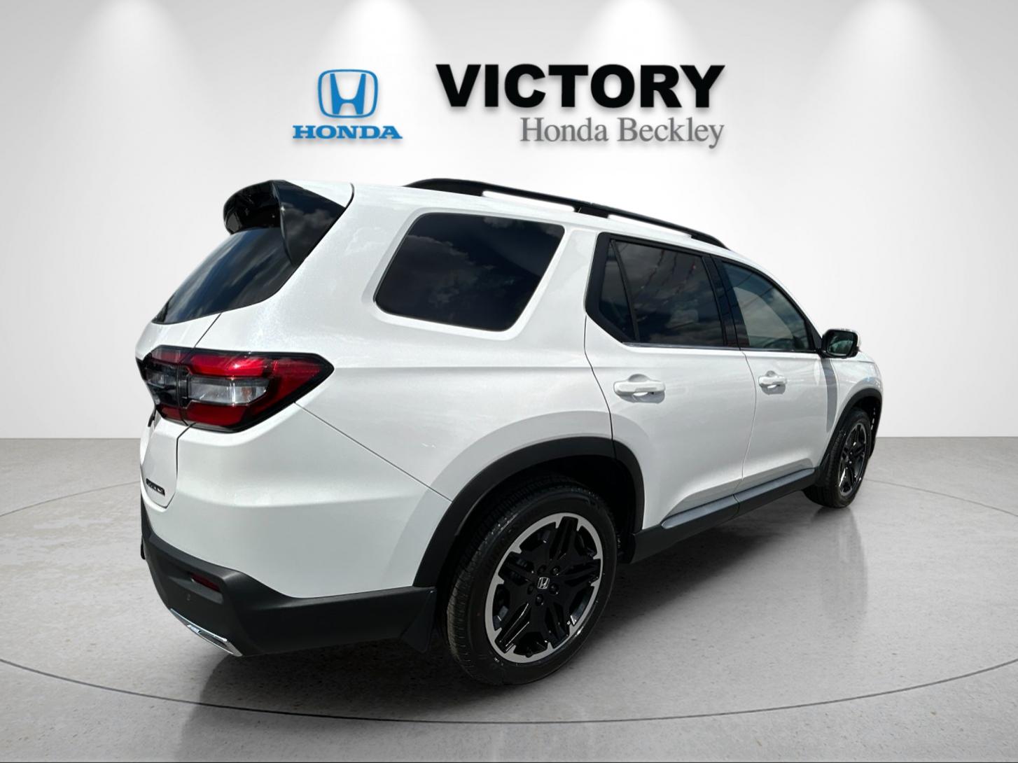 New 2026 Platinum White Pearl Honda AWD Touring Blackout image 5
