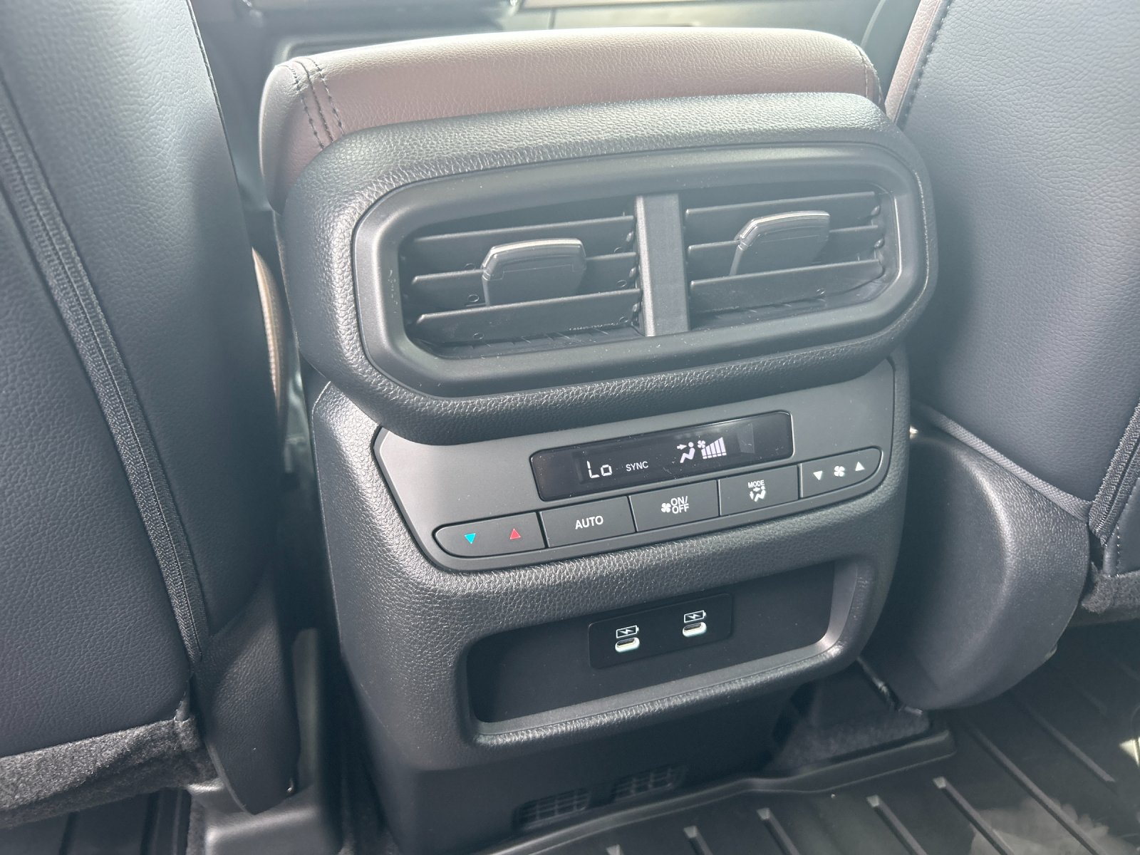 New 2026 Platinum White Pearl Honda AWD Touring Blackout image 15