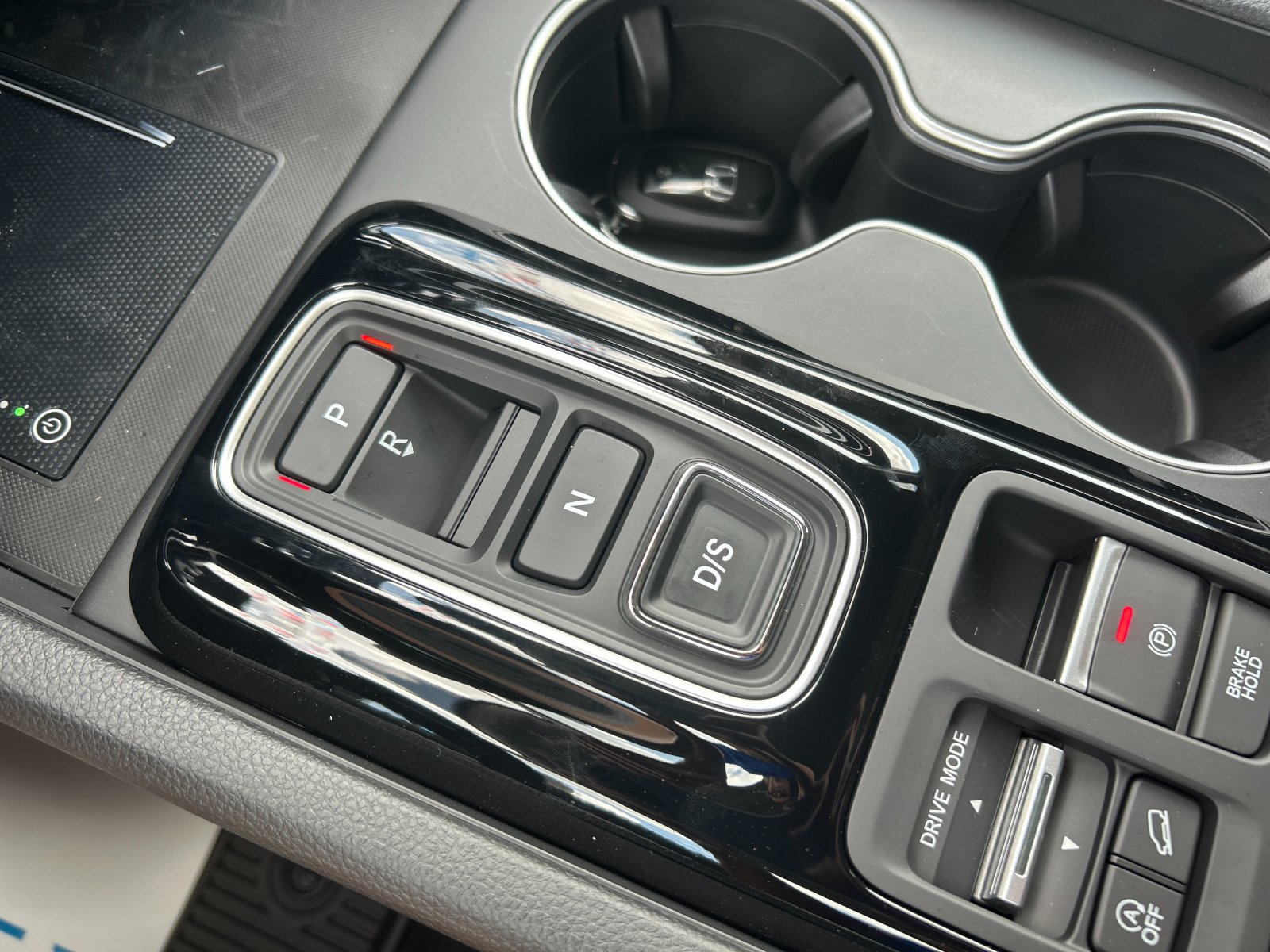 New 2026 Platinum White Pearl Honda AWD Touring Blackout image 27