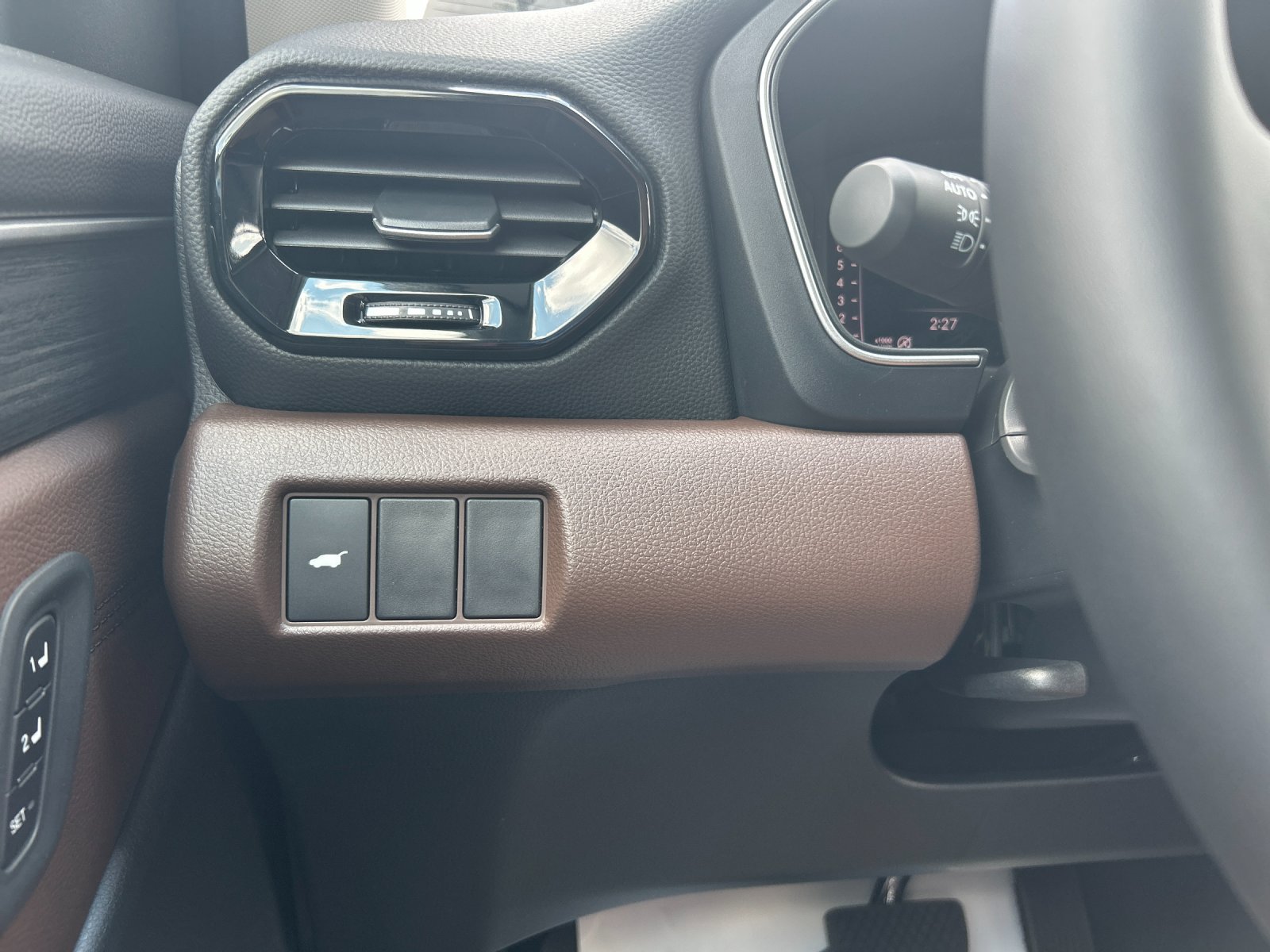 New 2026 Platinum White Pearl Honda AWD Touring Blackout image 34