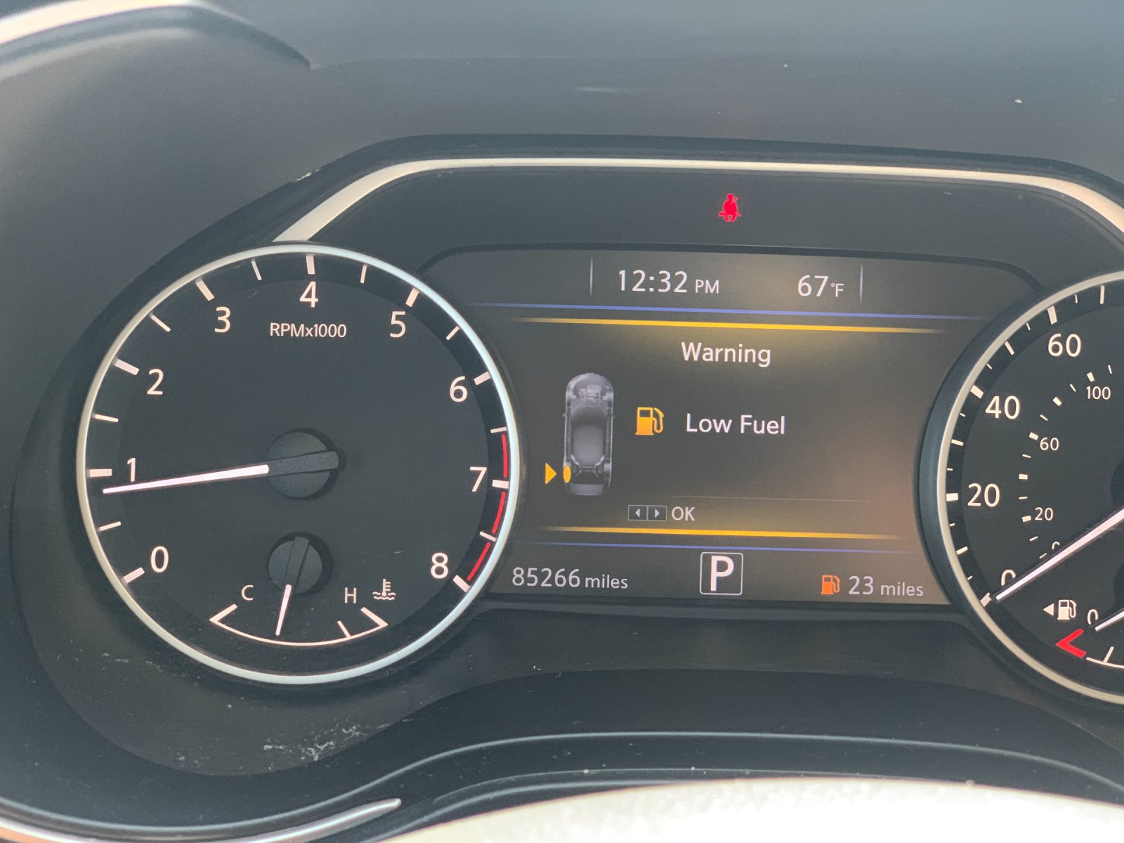 Used 2019 Silver Nissan 3.5 SV image 31