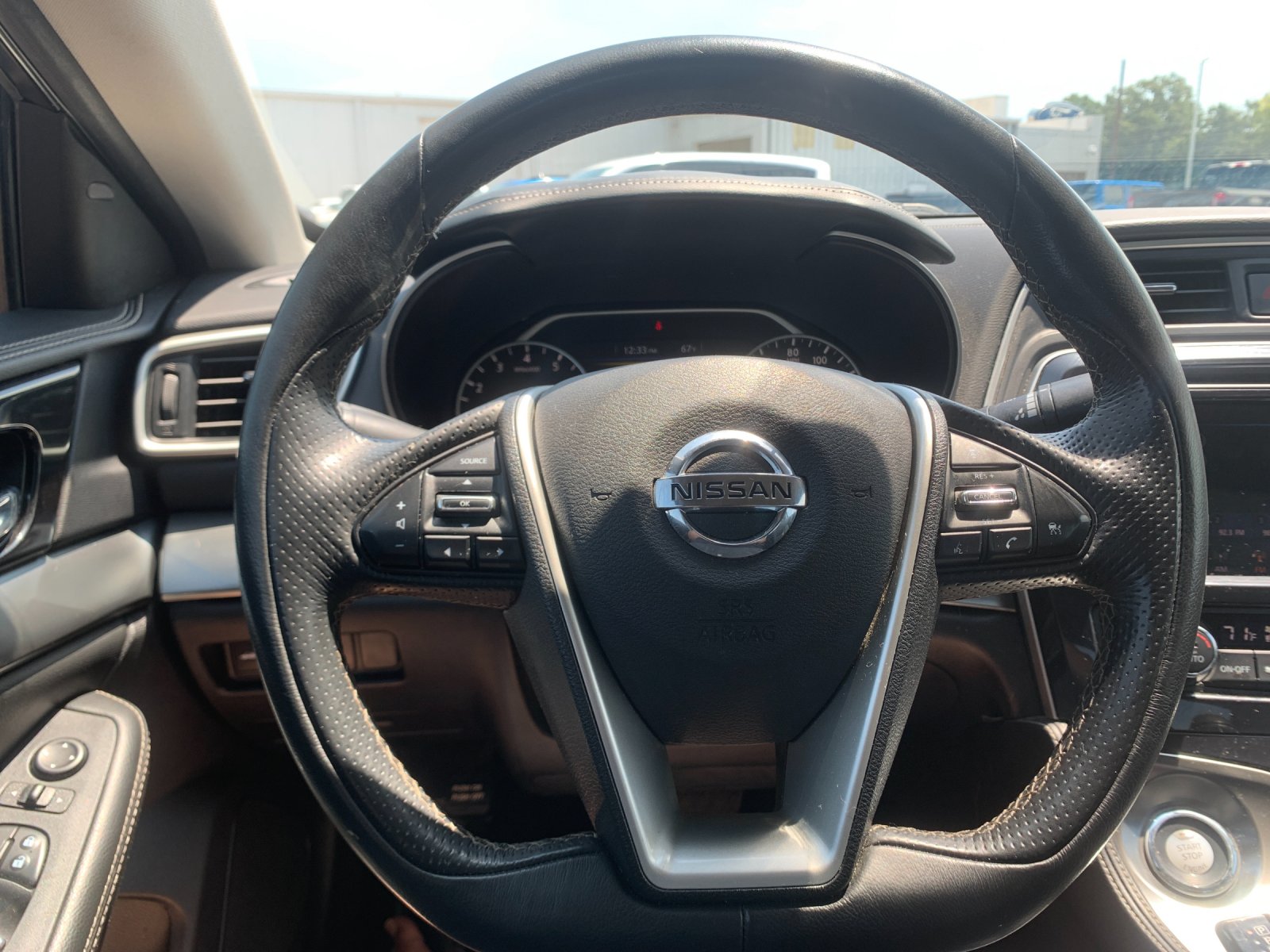 Used 2019 Silver Nissan 3.5 SV image 27