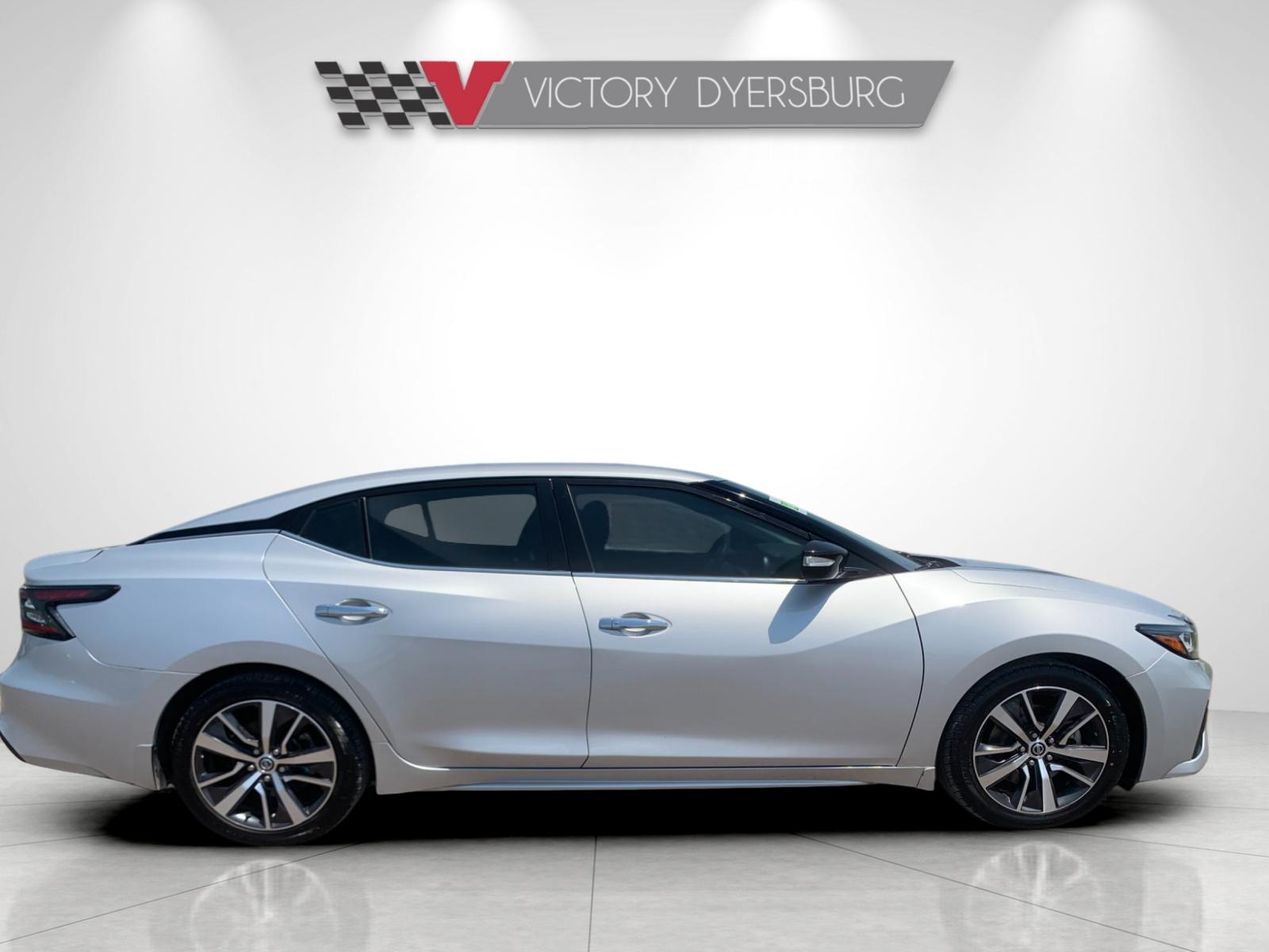 Used 2019 Silver Nissan 3.5 SV image 3