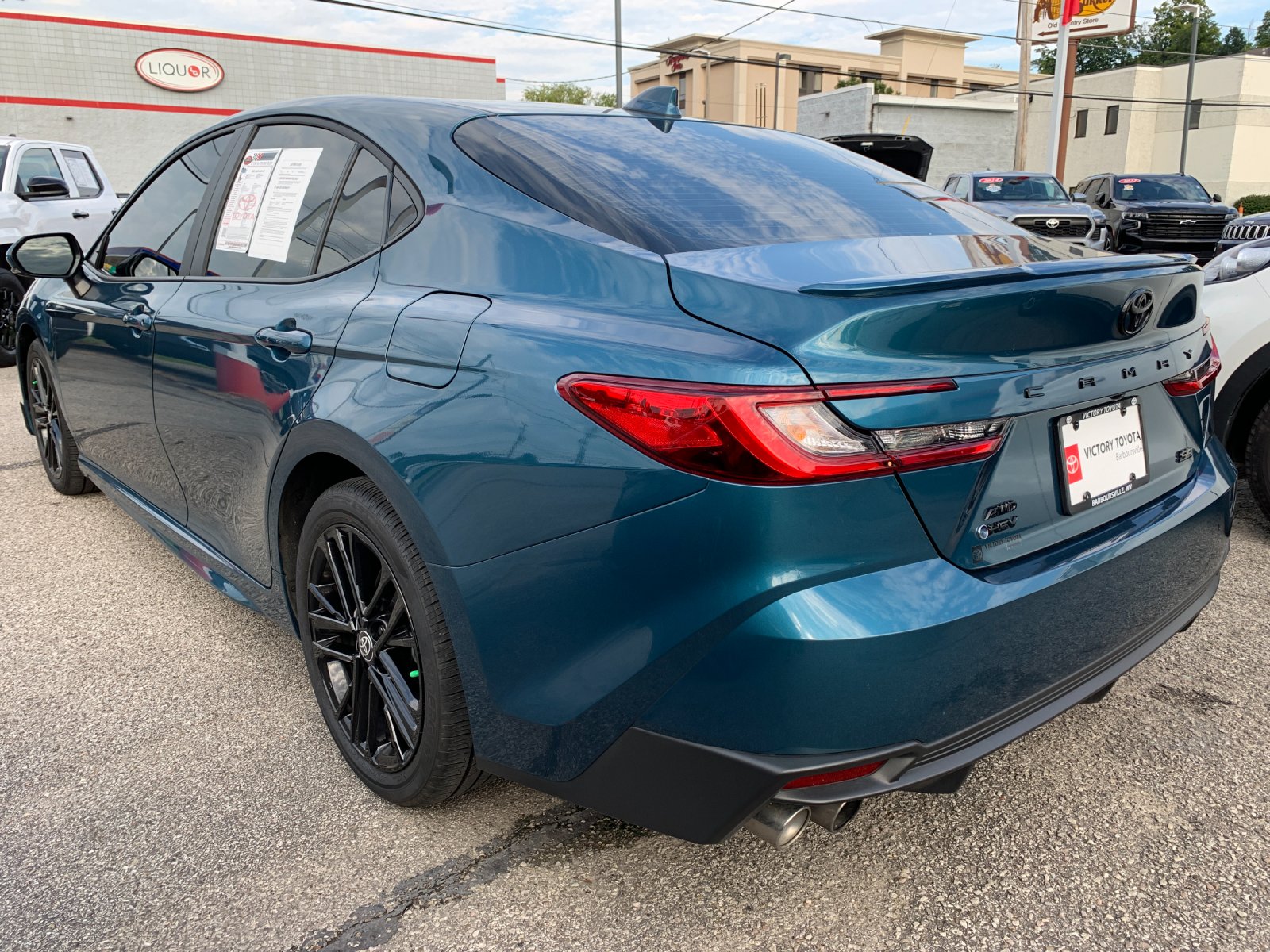Certified Used 2025  Toyota SE image 3
