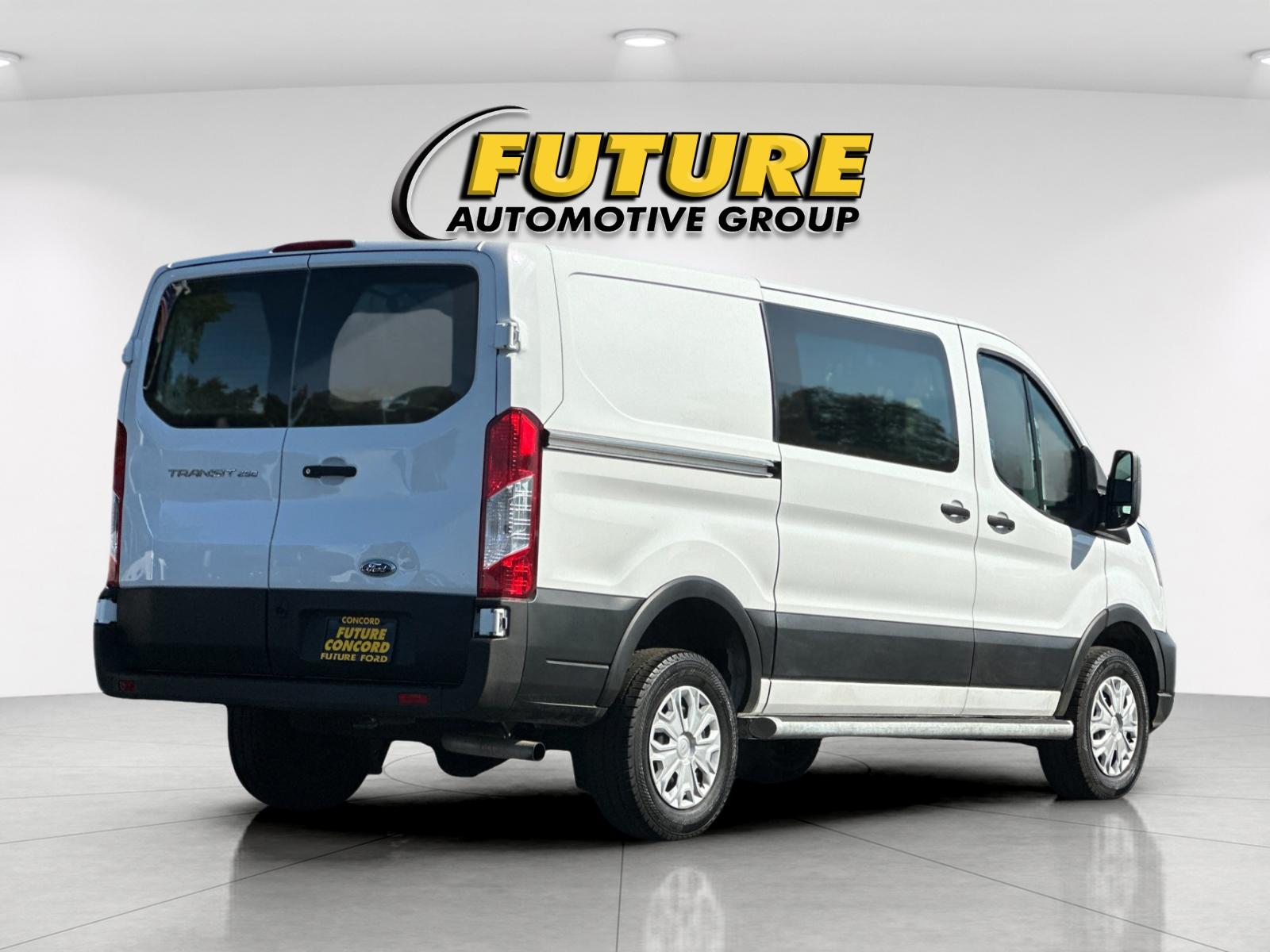 Used 2025 White Ford Base image 3
