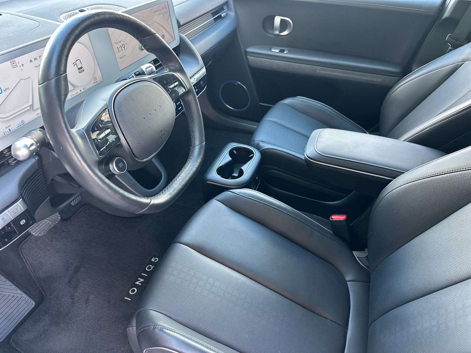 Certified Used 2024 Gray Hyundai Limited image 9