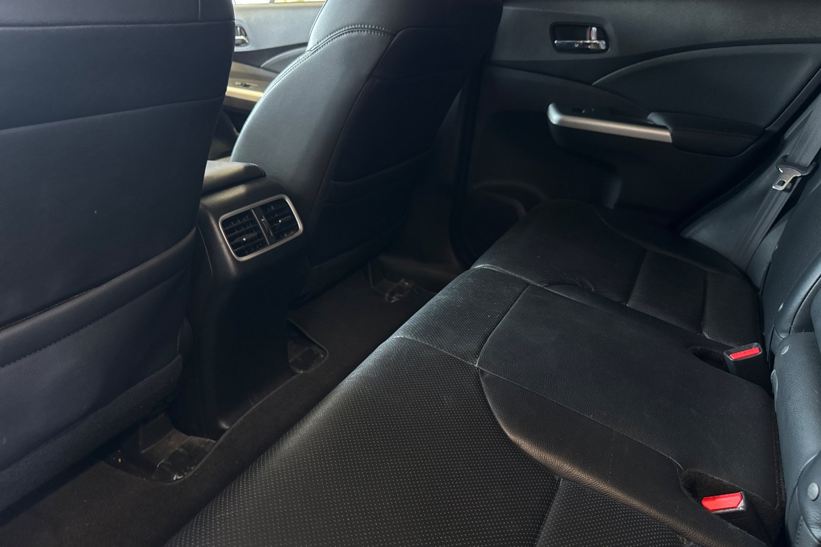 Used 2015 Crystal Black Pearl Honda EX-L image 8