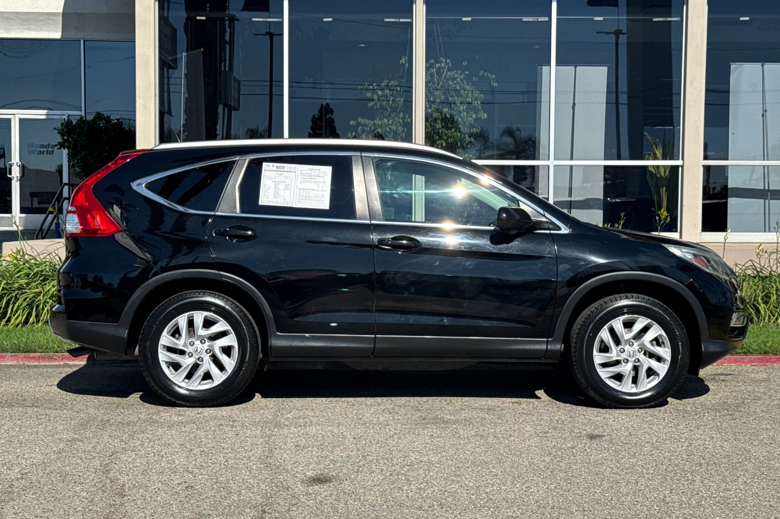 Used 2015 Crystal Black Pearl Honda EX-L image 3
