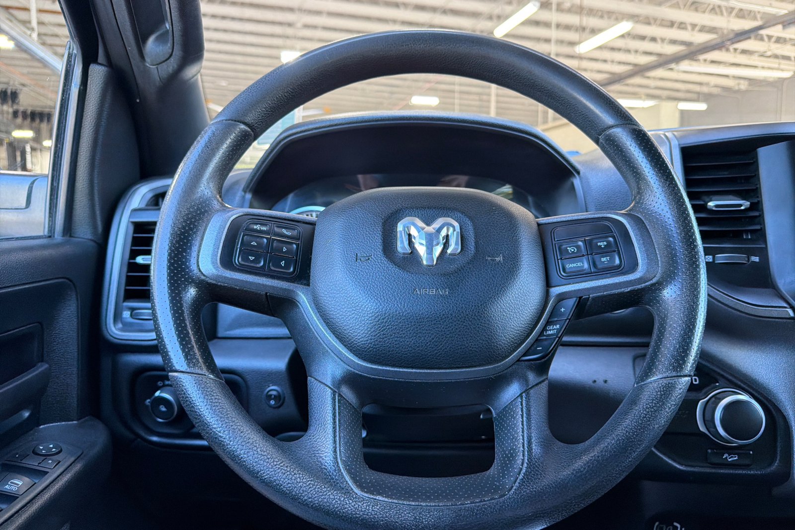 Used 2022 White Ram Tradesman image 19