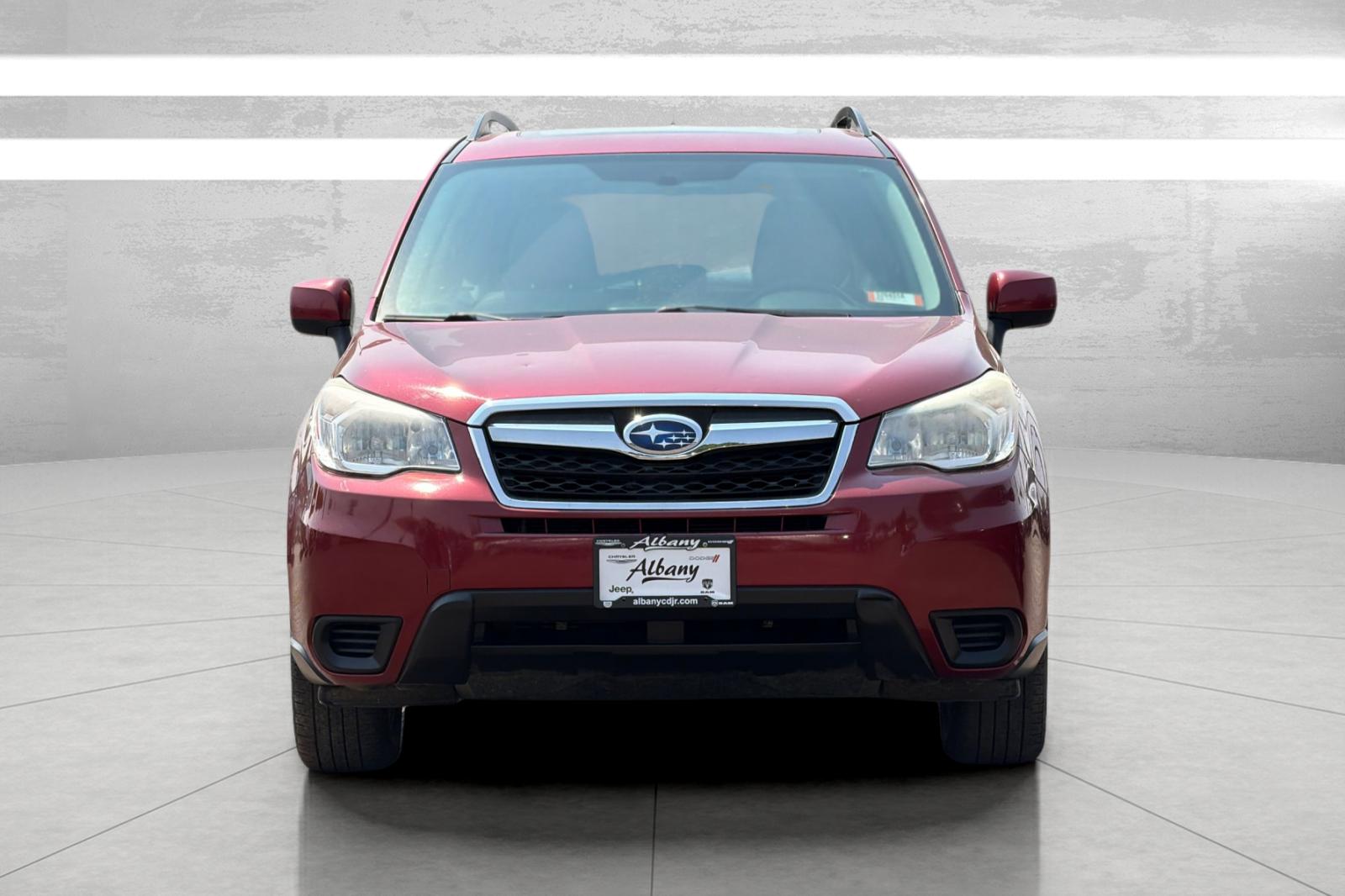 Used 2015 Red Subaru 2.5i Premium image 3