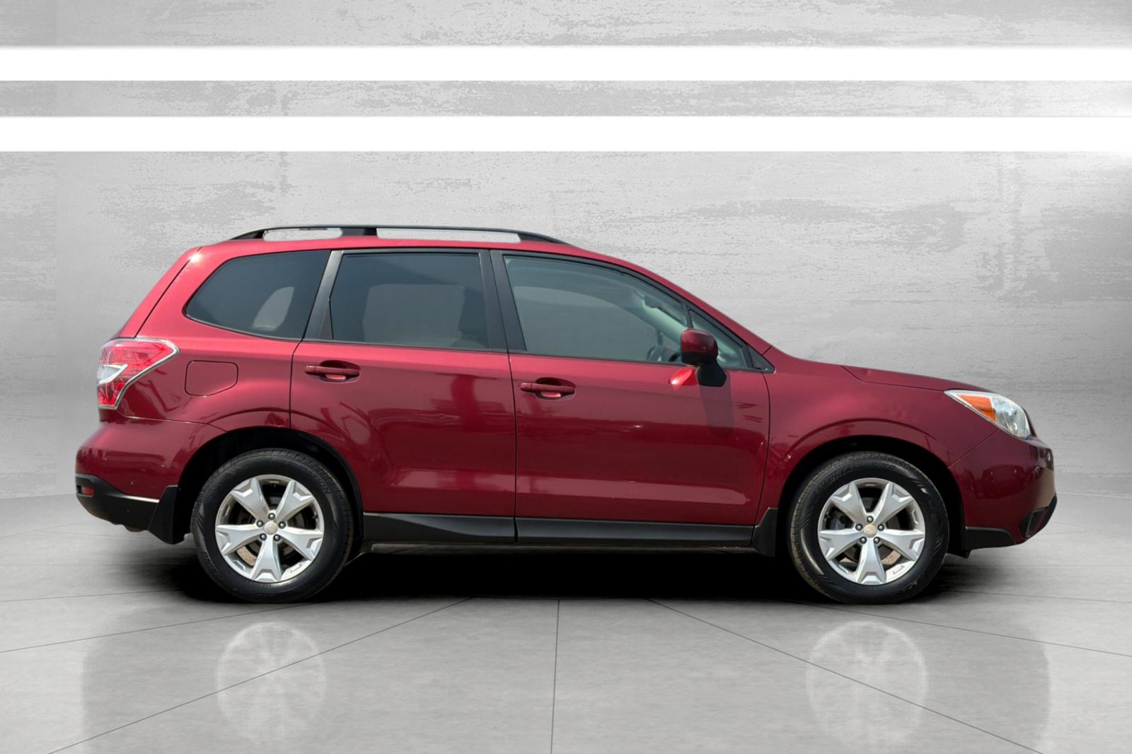 Used 2015 Red Subaru 2.5i Premium image 4
