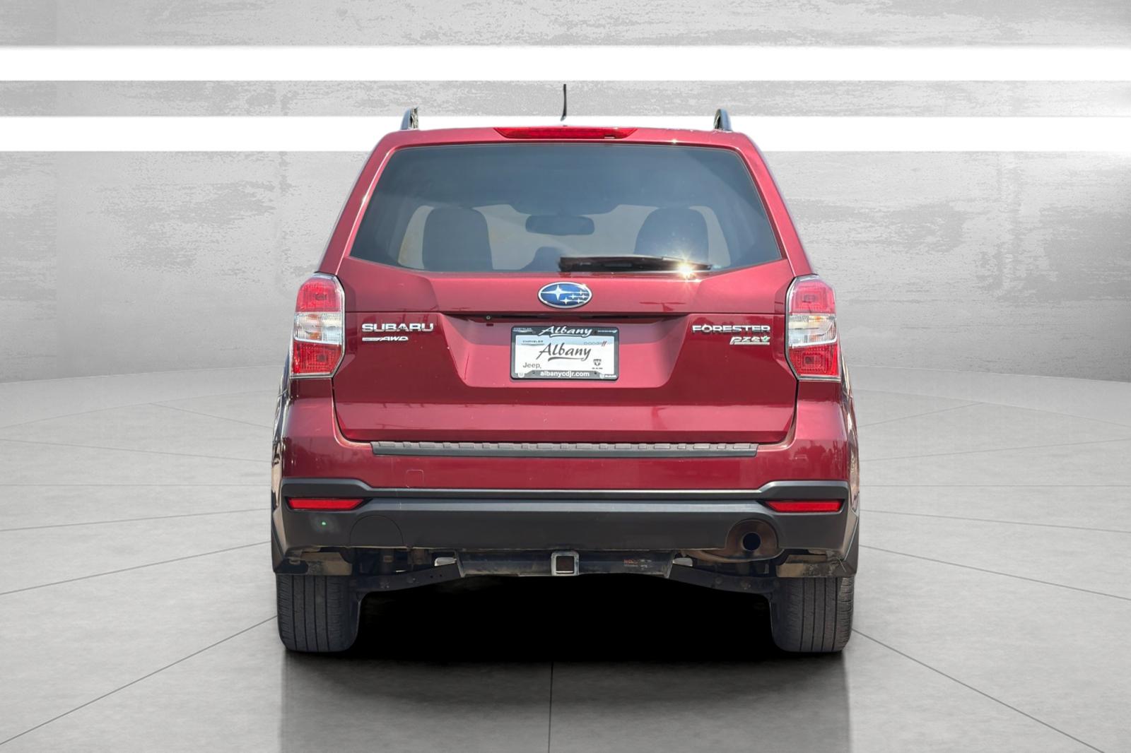 Used 2015 Red Subaru 2.5i Premium image 6