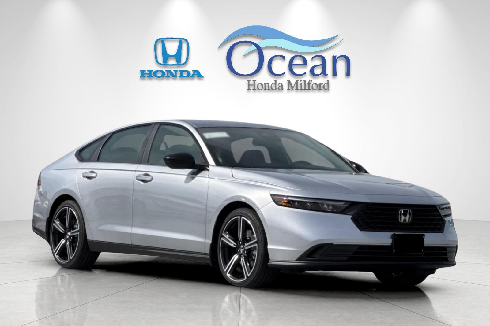New 2026 Solar Silver Metallic Honda Sport Hybrid image 7