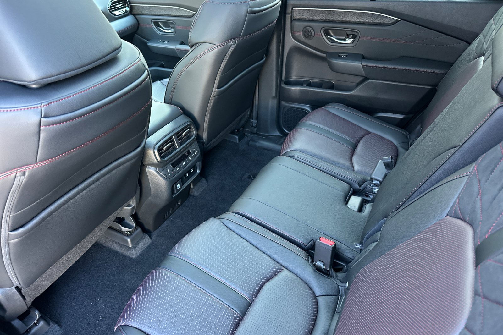 New 2026 Sonic Gray Pearl Honda Black Edition image 12