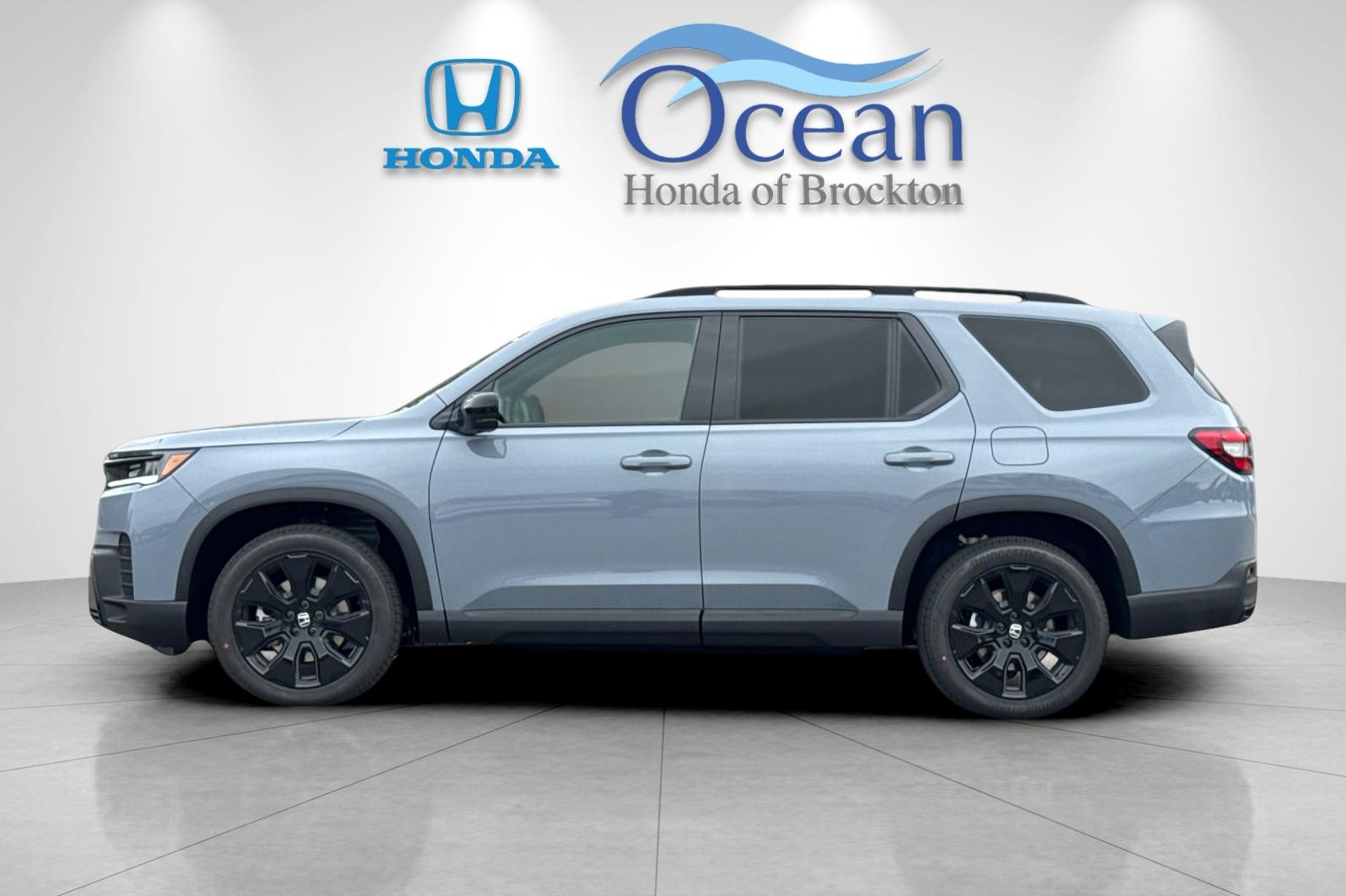 New 2026 Sonic Gray Pearl Honda Black Edition image 2