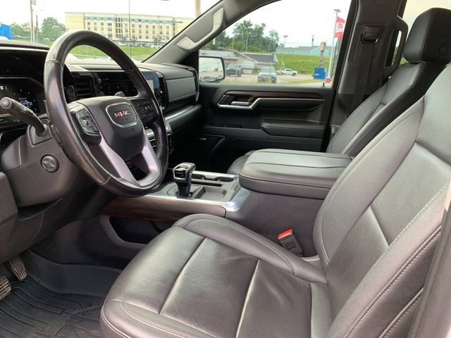 Used 2023 White Frost GMC SLT image 11