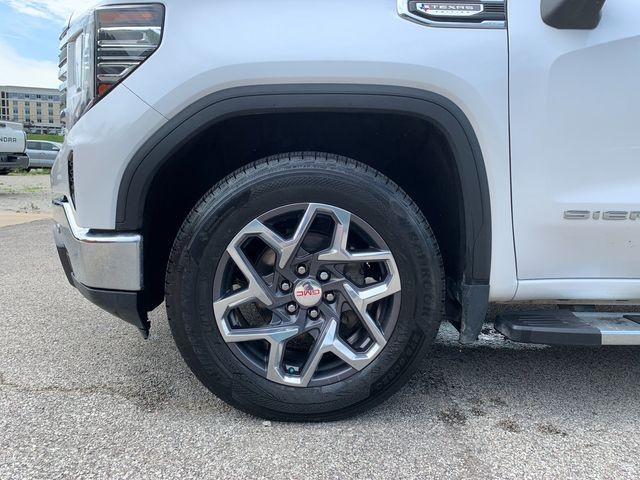 Used 2023 White Frost GMC SLT image 33