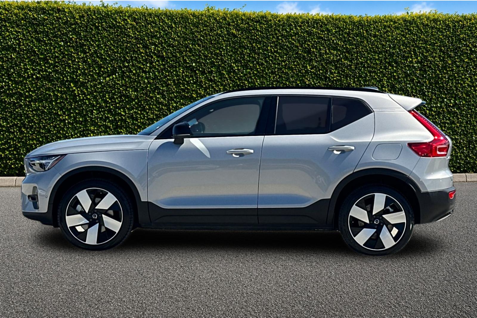 Used 2023 Silver Volvo Ultimate image 7