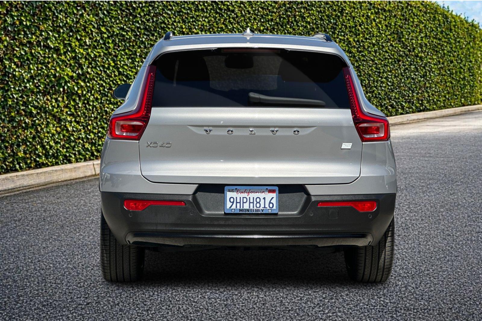 Used 2023 Silver Volvo Ultimate image 5