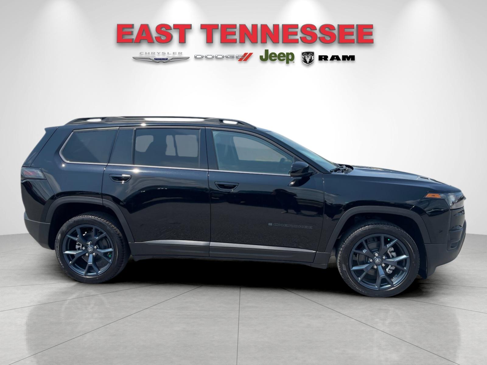 New 2026 Diamond Black Crystal Pearlcoat Jeep  image 2
