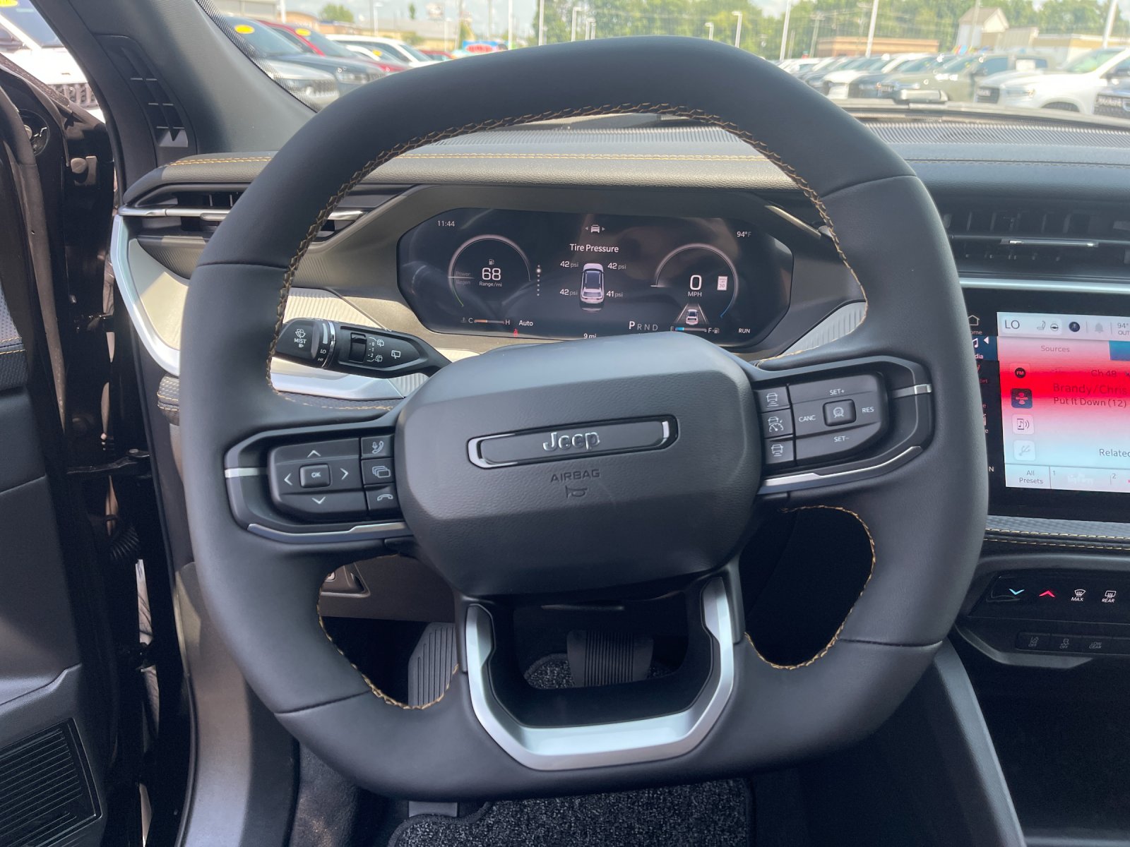 New 2026 Diamond Black Crystal Pearlcoat Jeep  image 24