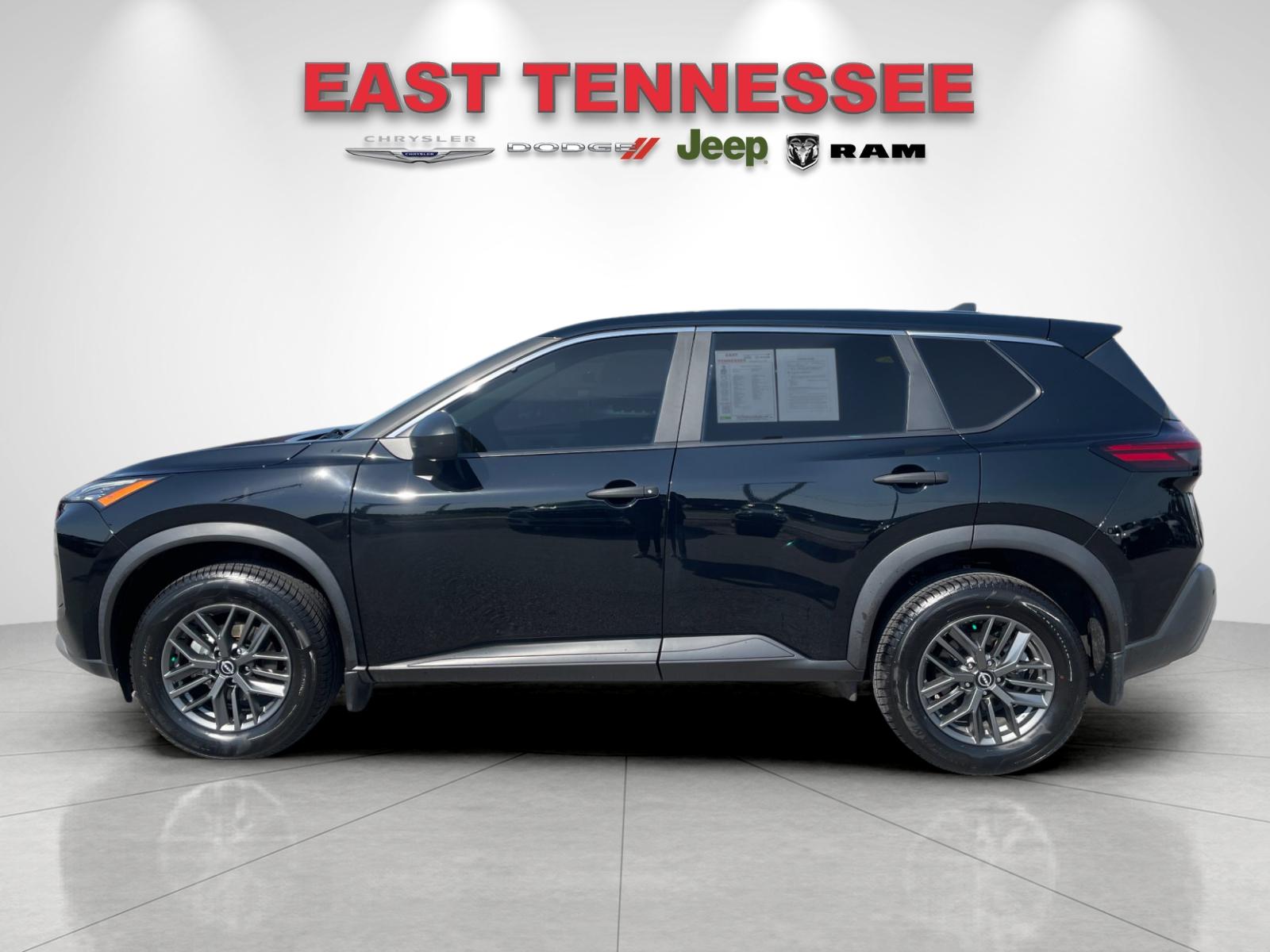 Used 2023 Black Nissan S image 6