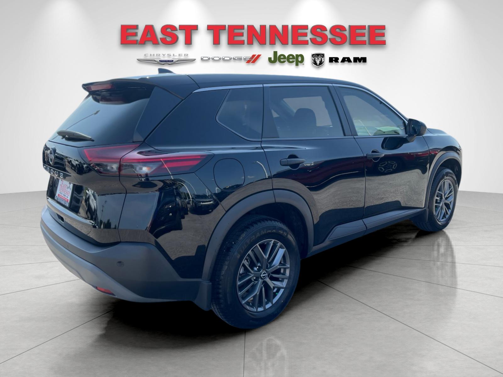 Used 2023 Black Nissan S image 3