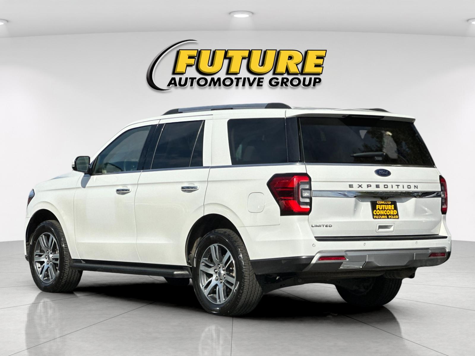 Used 2024 White Ford Limited image 5