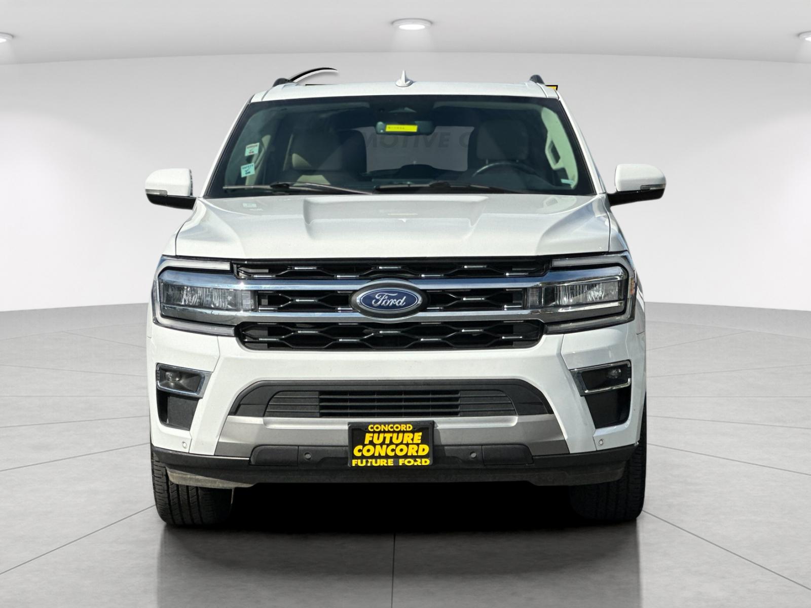 Used 2024 White Ford Limited image 8
