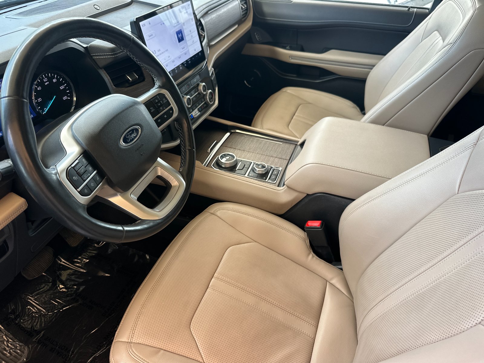 Used 2024 White Ford Limited image 9