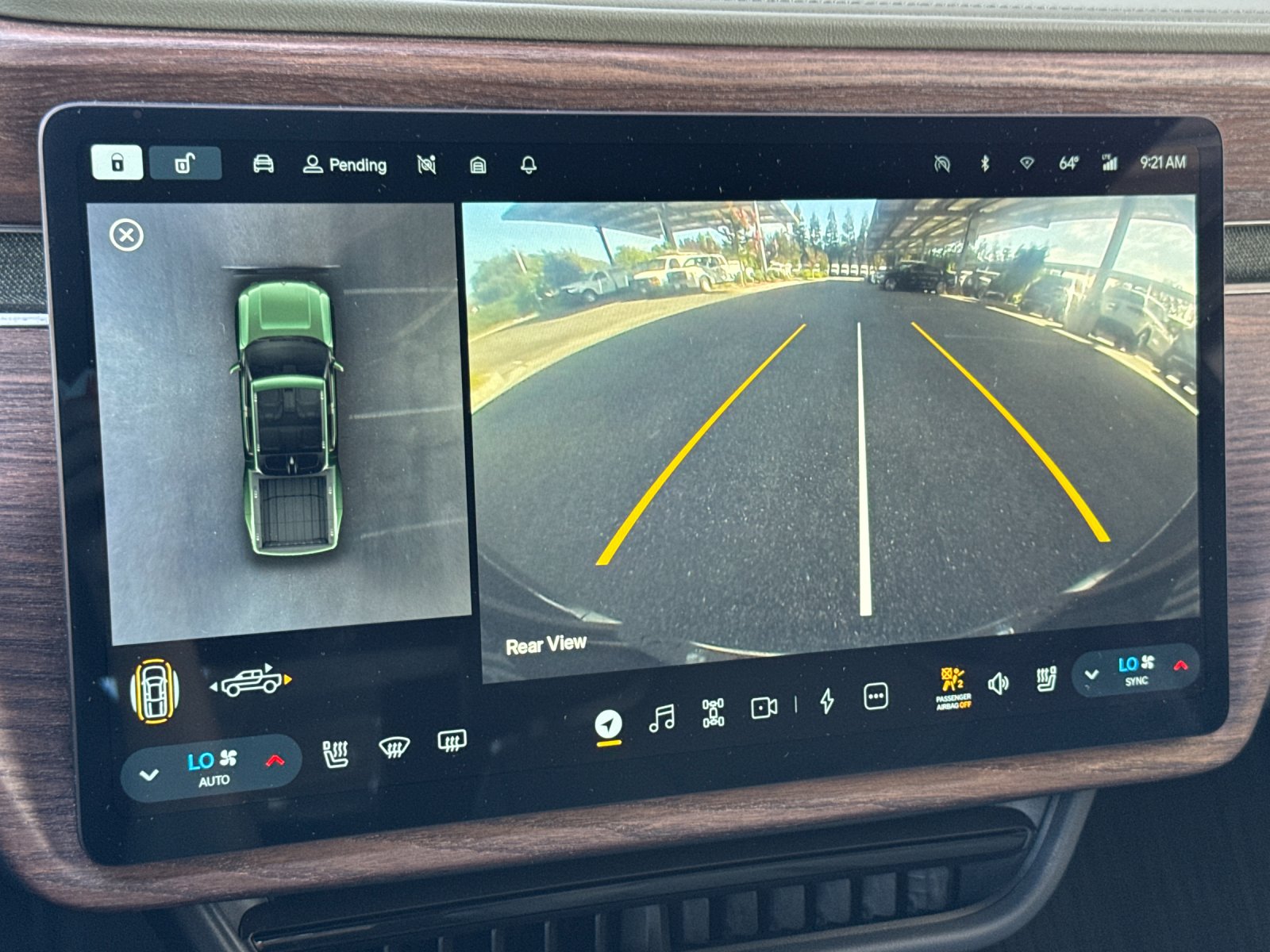 Used 2023 Forest Green Rivian Adventure Dual Motor Large Pack 4D Crew Cab image 23
