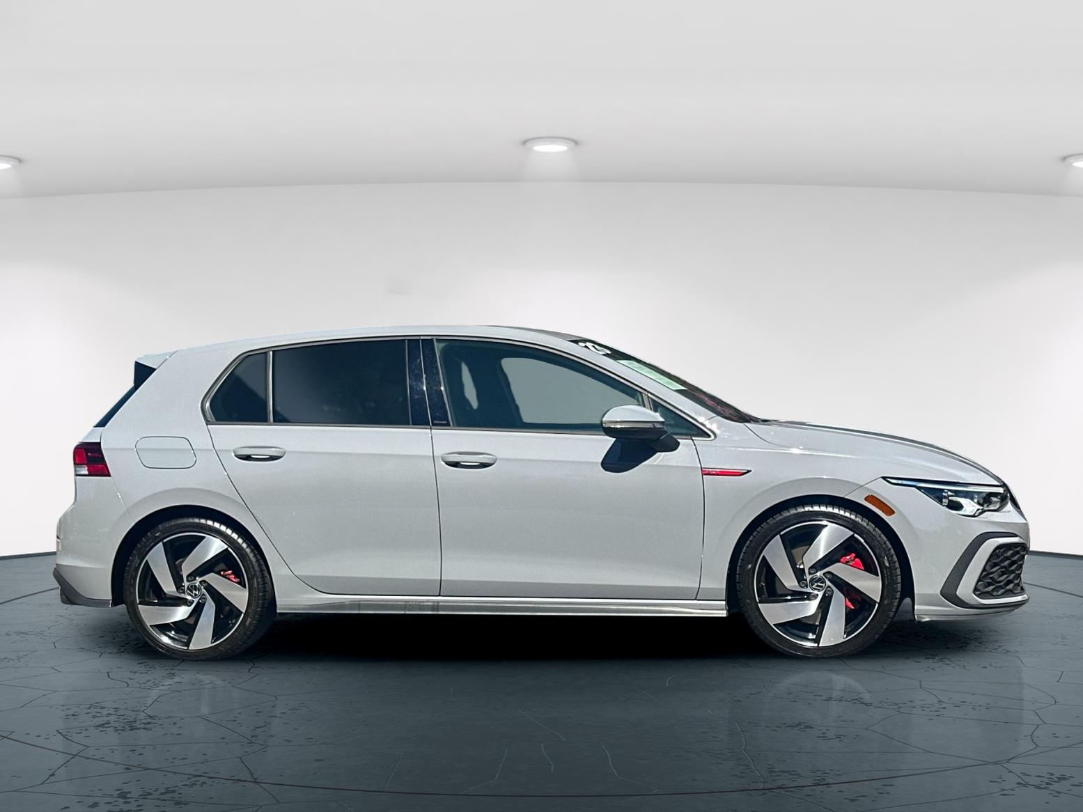 Used 2024 Moonstone Volkswagen 2.0T S 4D Hatchback image 8