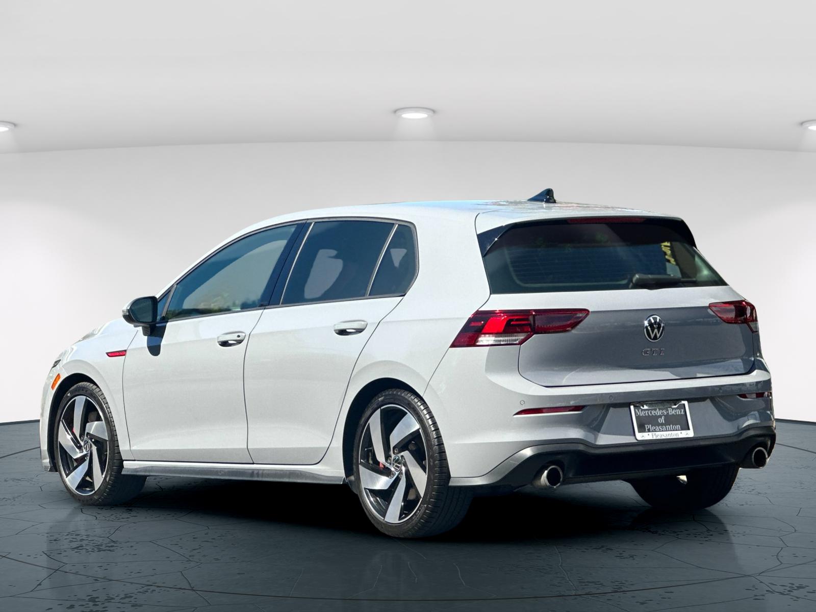 Used 2024 Moonstone Volkswagen 2.0T S 4D Hatchback image 5