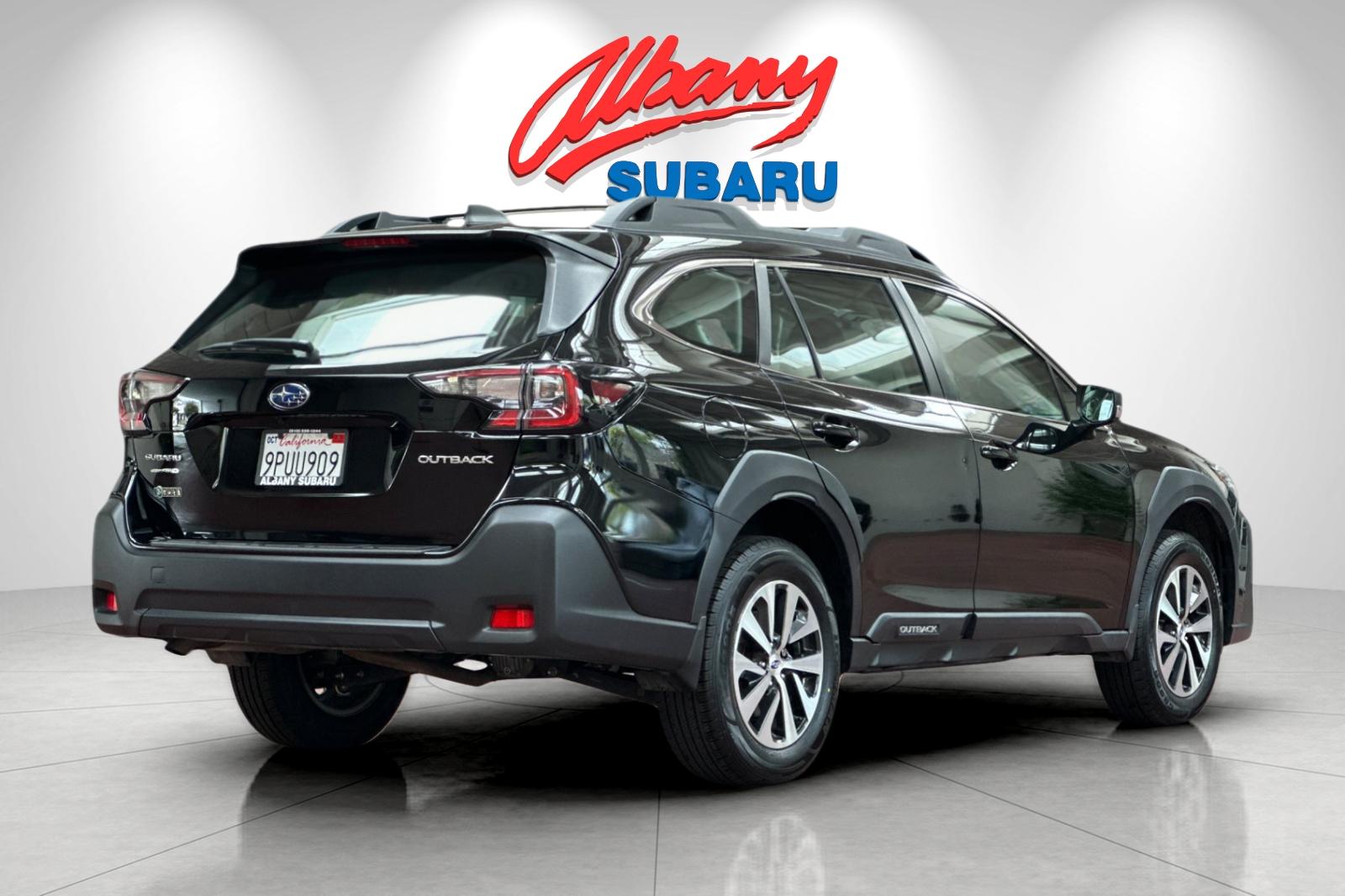 Certified Used 2025 Black Subaru 2.5i image 4