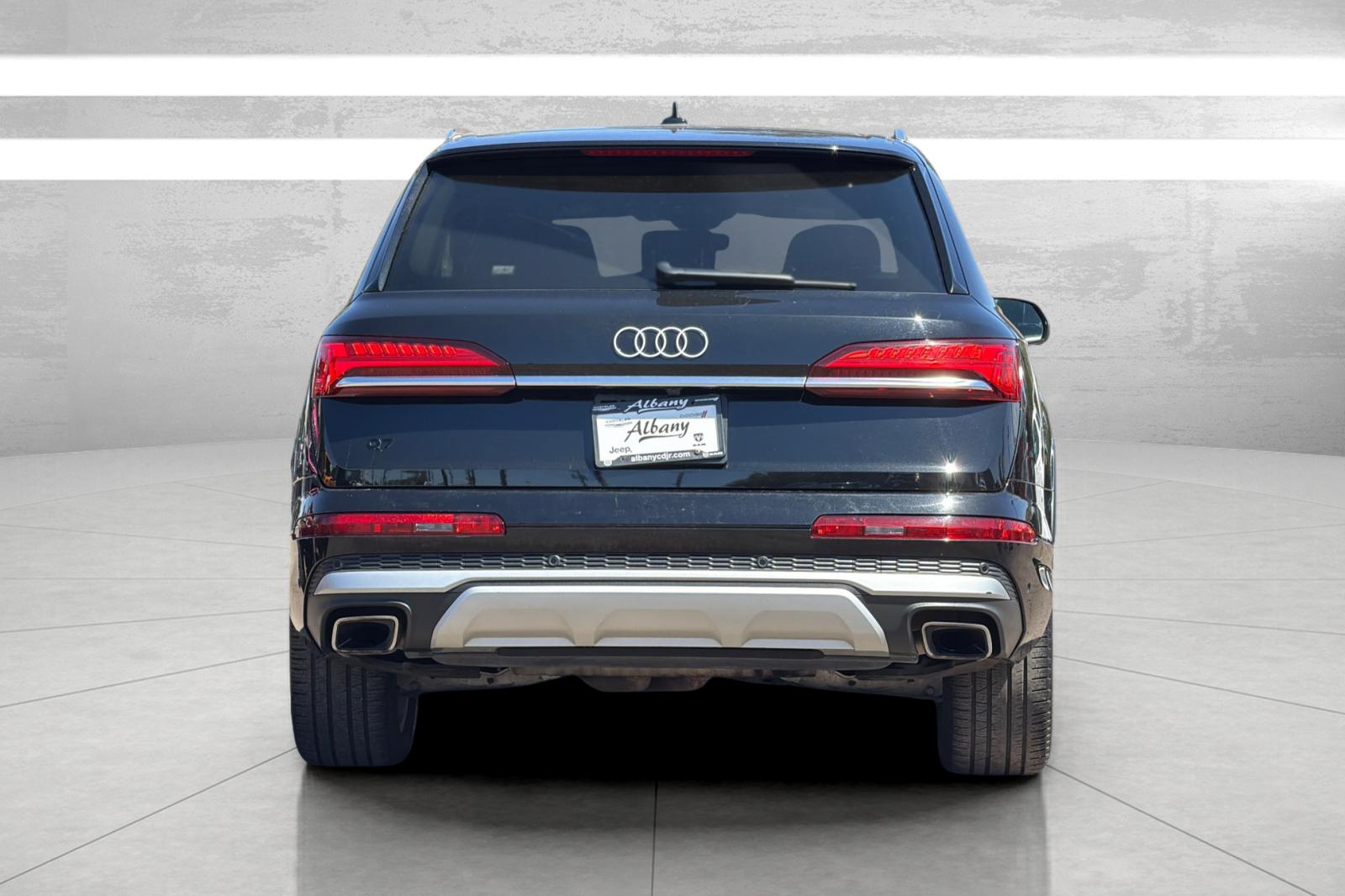 Used 2025 Mythos Black Metallic Audi Premium Plus quattro image 6