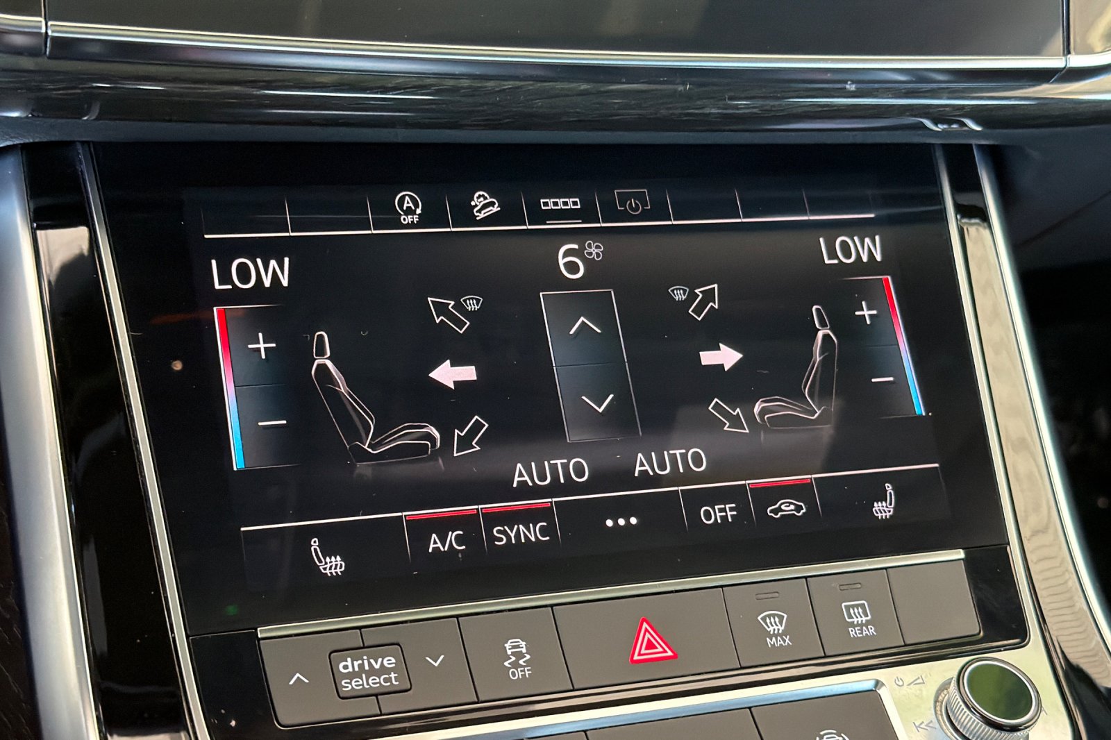 Used 2025 Mythos Black Metallic Audi Premium Plus quattro image 19
