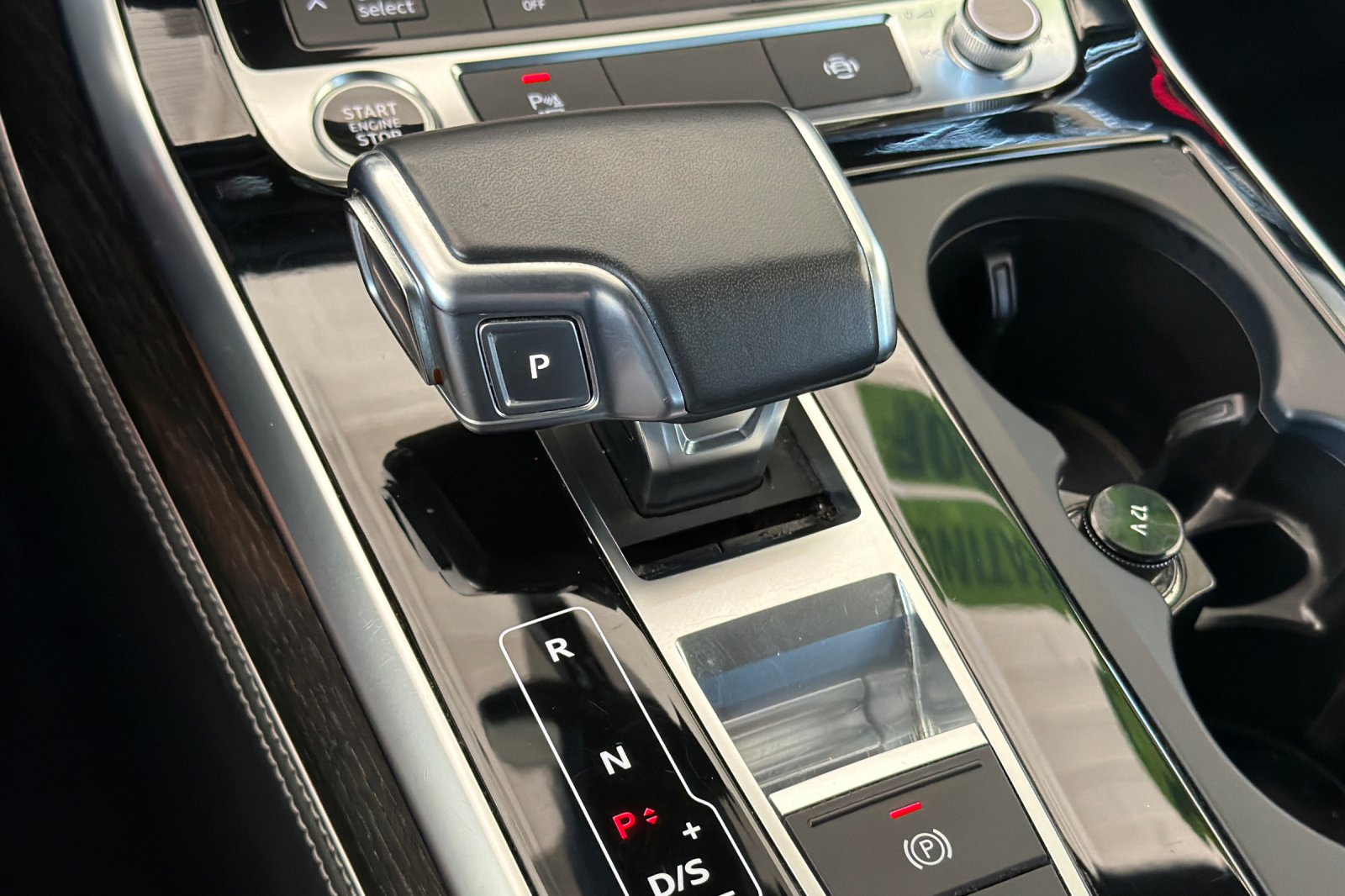 Used 2025 Mythos Black Metallic Audi Premium Plus quattro image 20