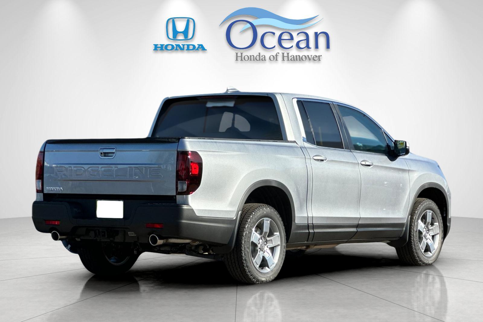 New 2026 Solar Silver Metallic Honda RTL image 5