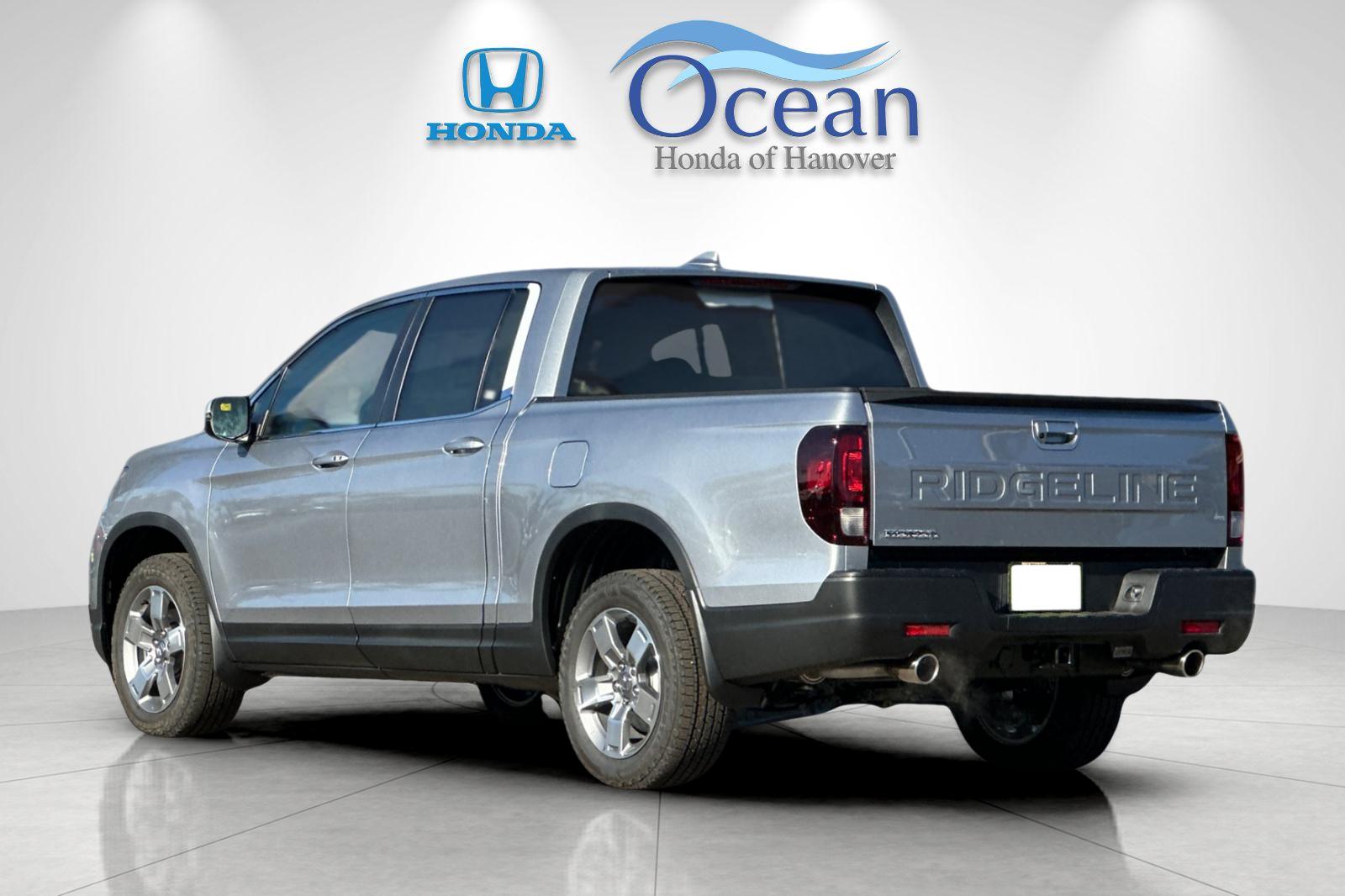 New 2026 Solar Silver Metallic Honda RTL image 3