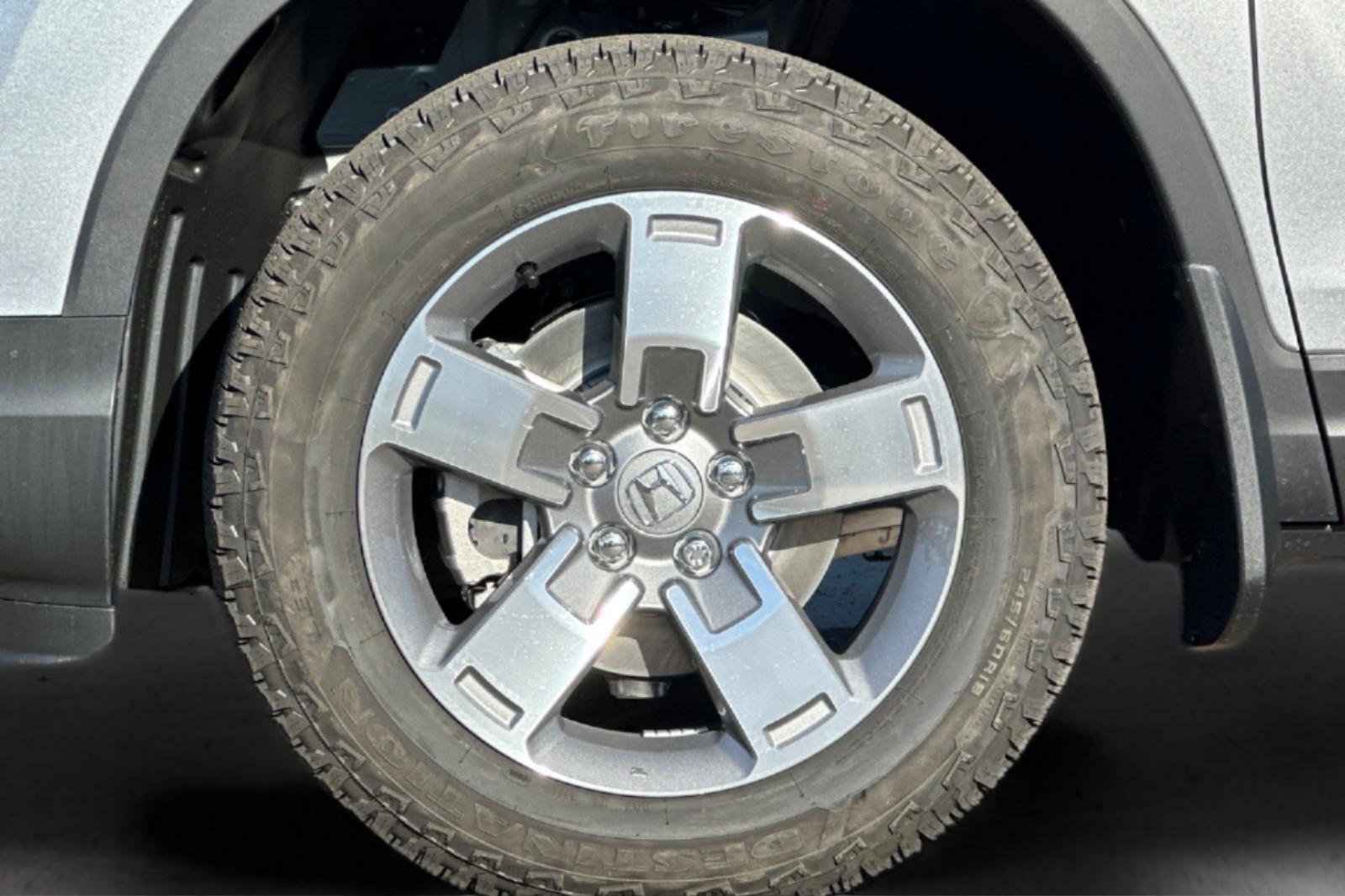 New 2026 Solar Silver Metallic Honda RTL image 31