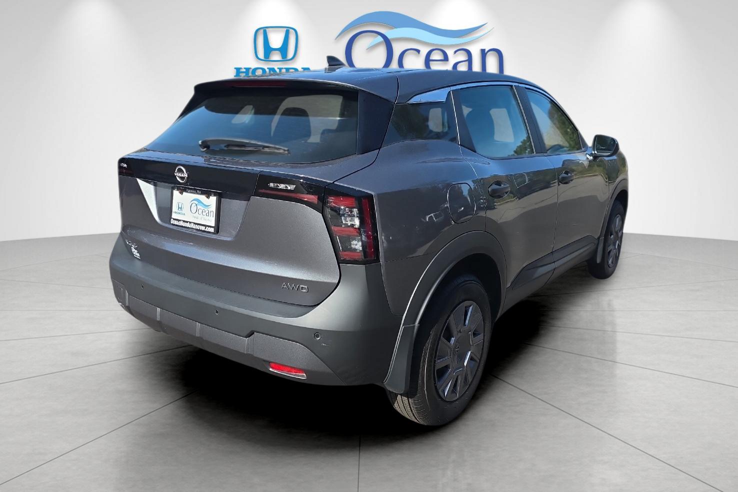 Used 2025 Gun Metallic Nissan S image 3