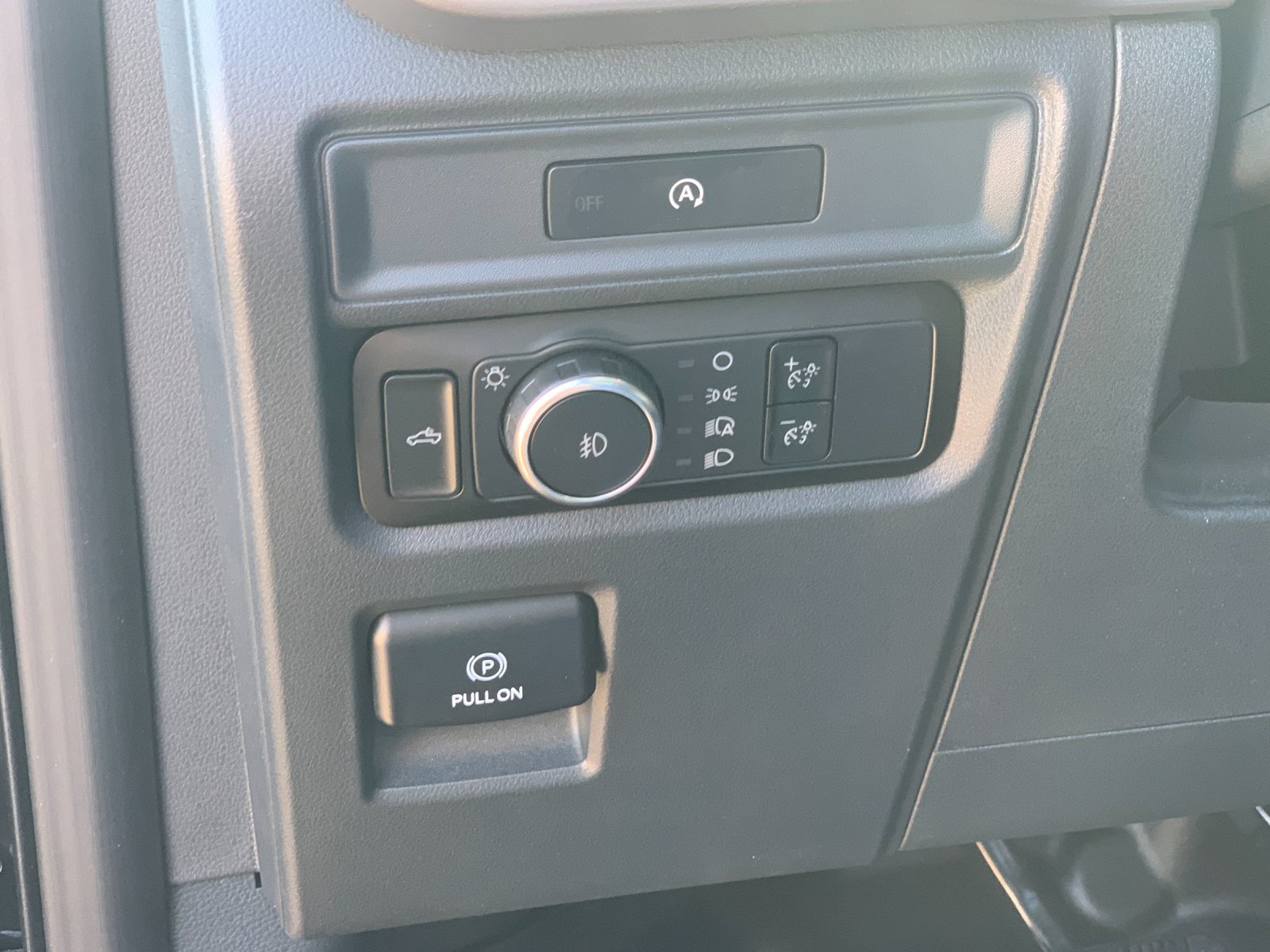 Used 2025 Black Ford XL image 29
